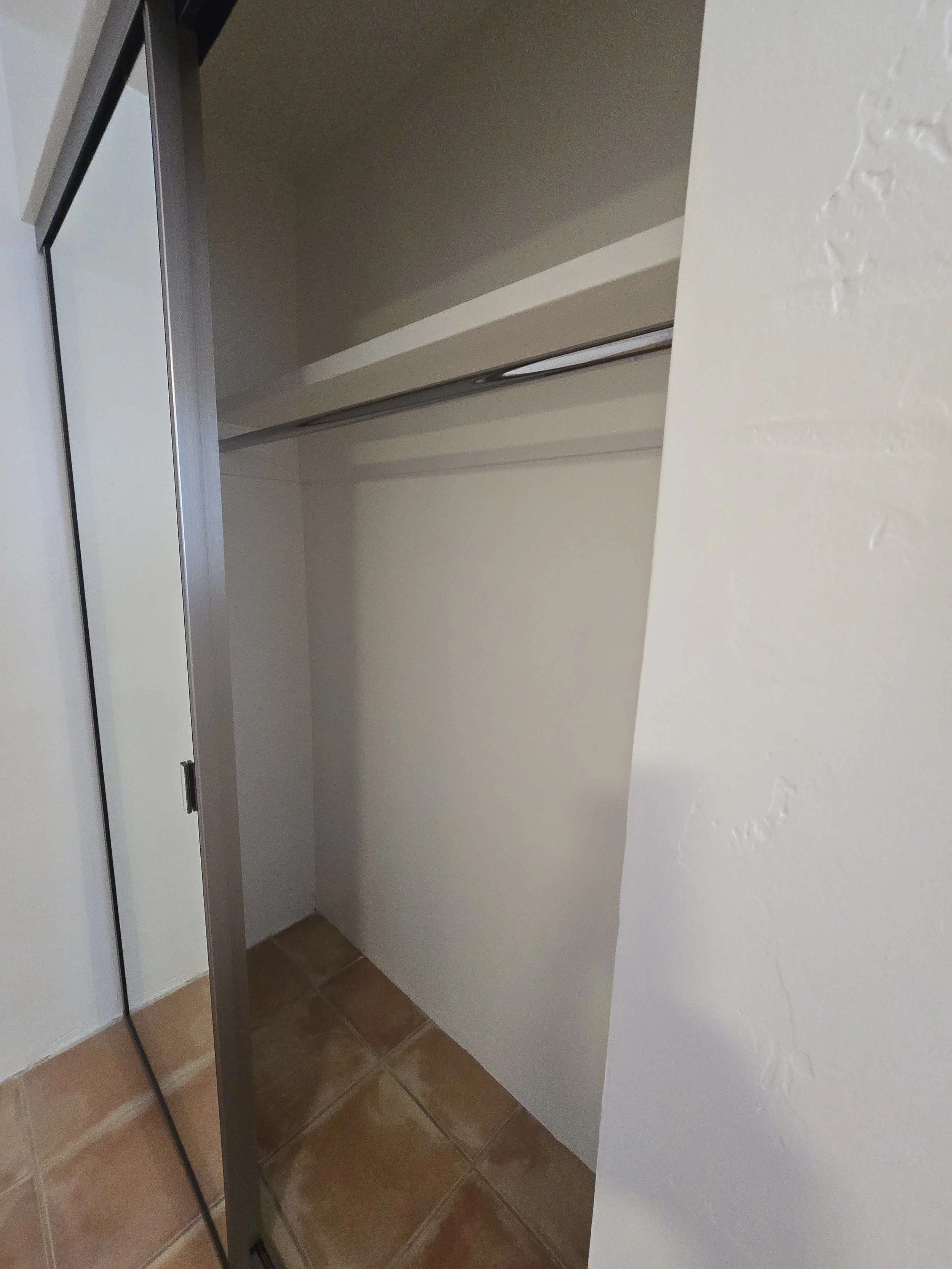 2355.5 Curlew Closet inside.jpg