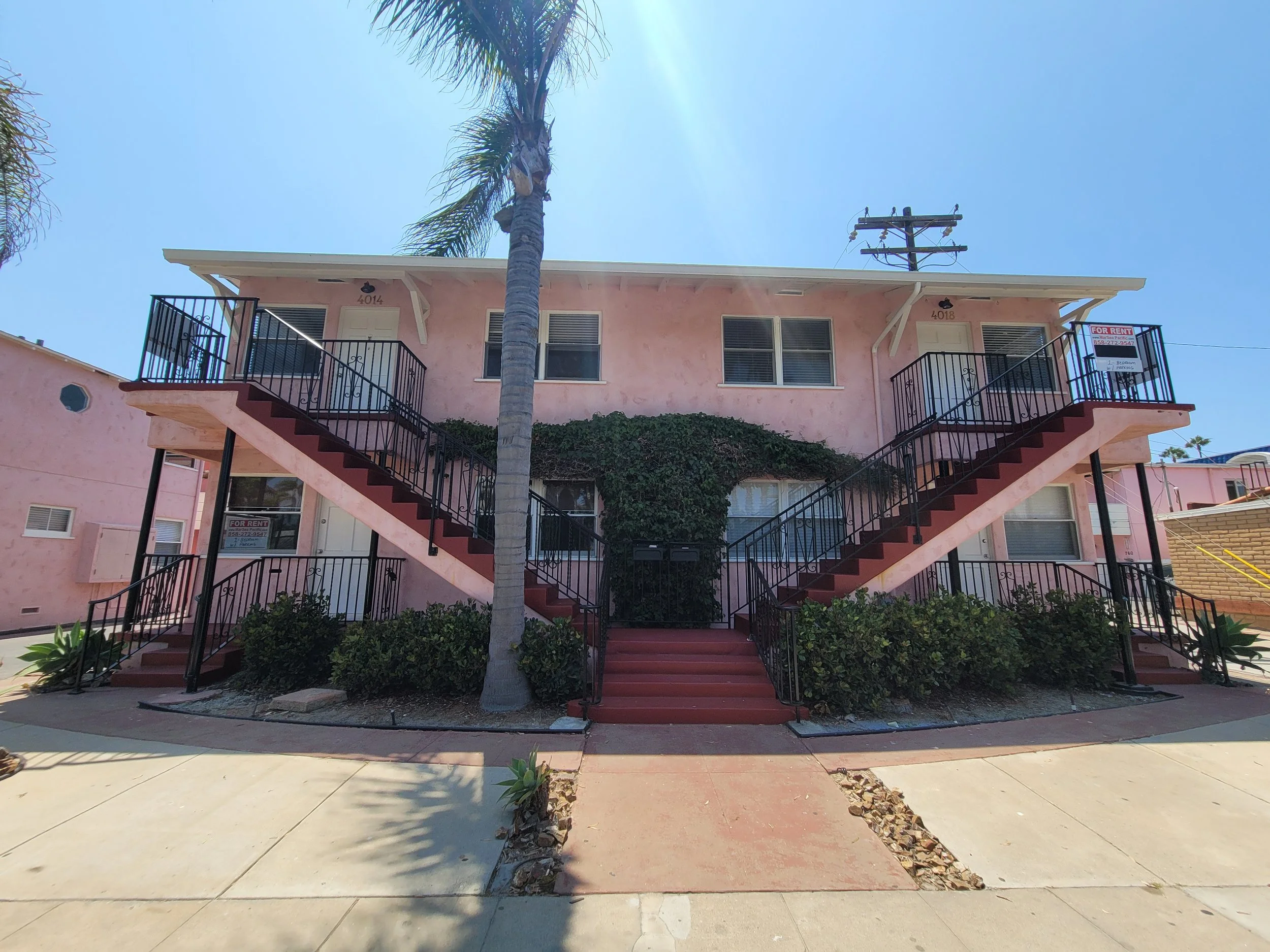 4012-4018 Mission Front Exterior.jpg