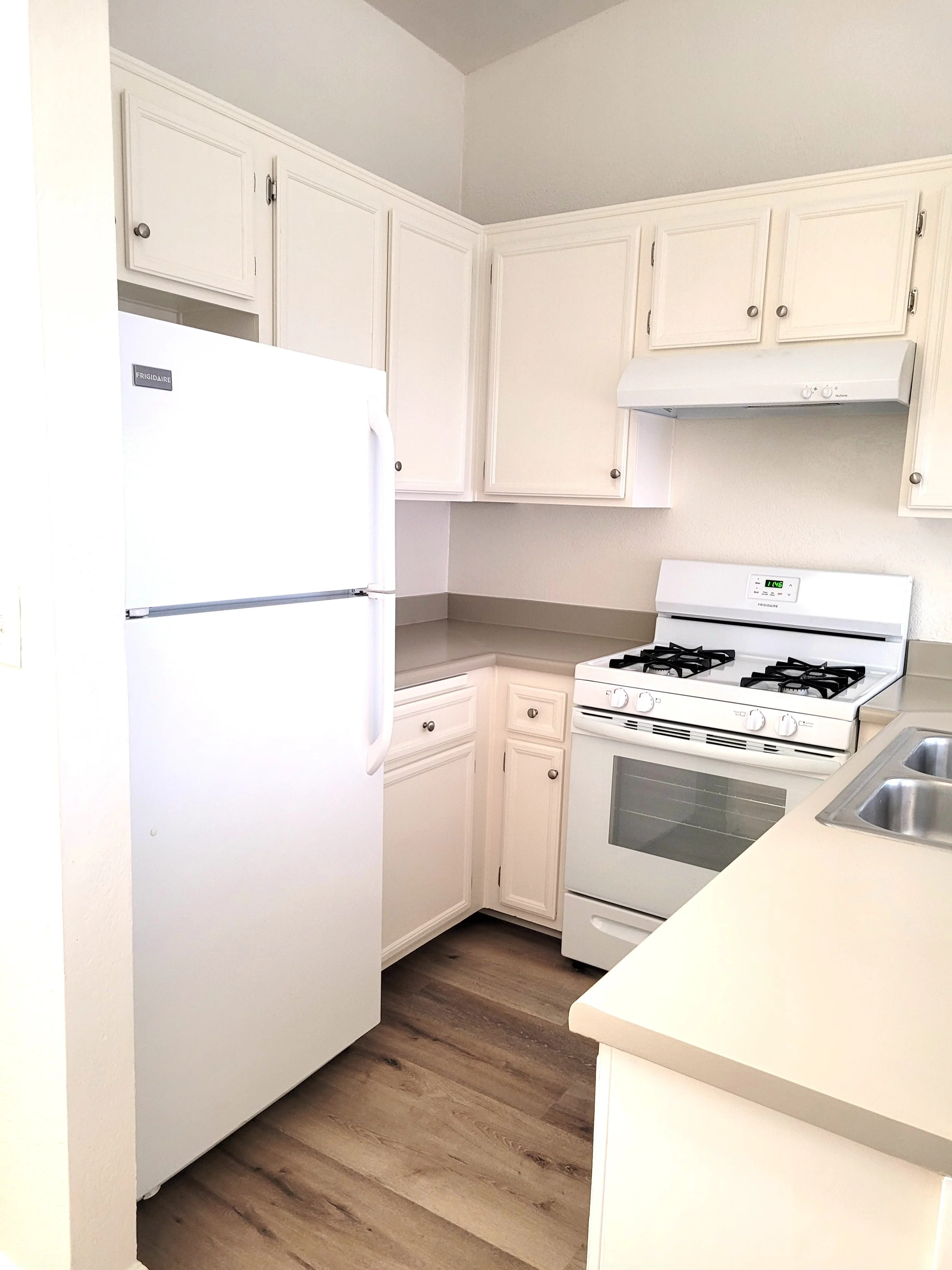 2053-2 Garnet Kitchen.jpg