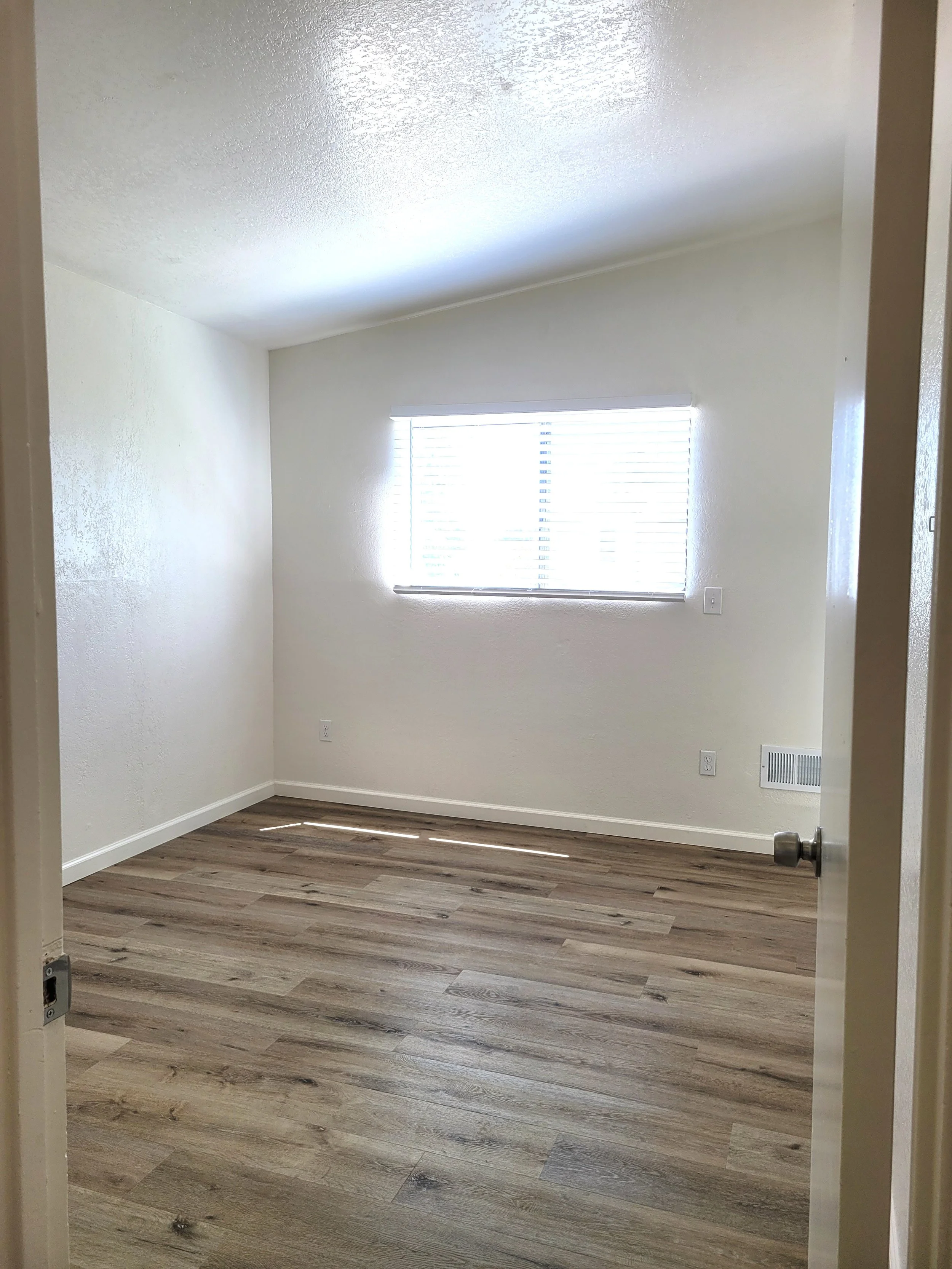 2053-2 Garnet bedroom.jpg