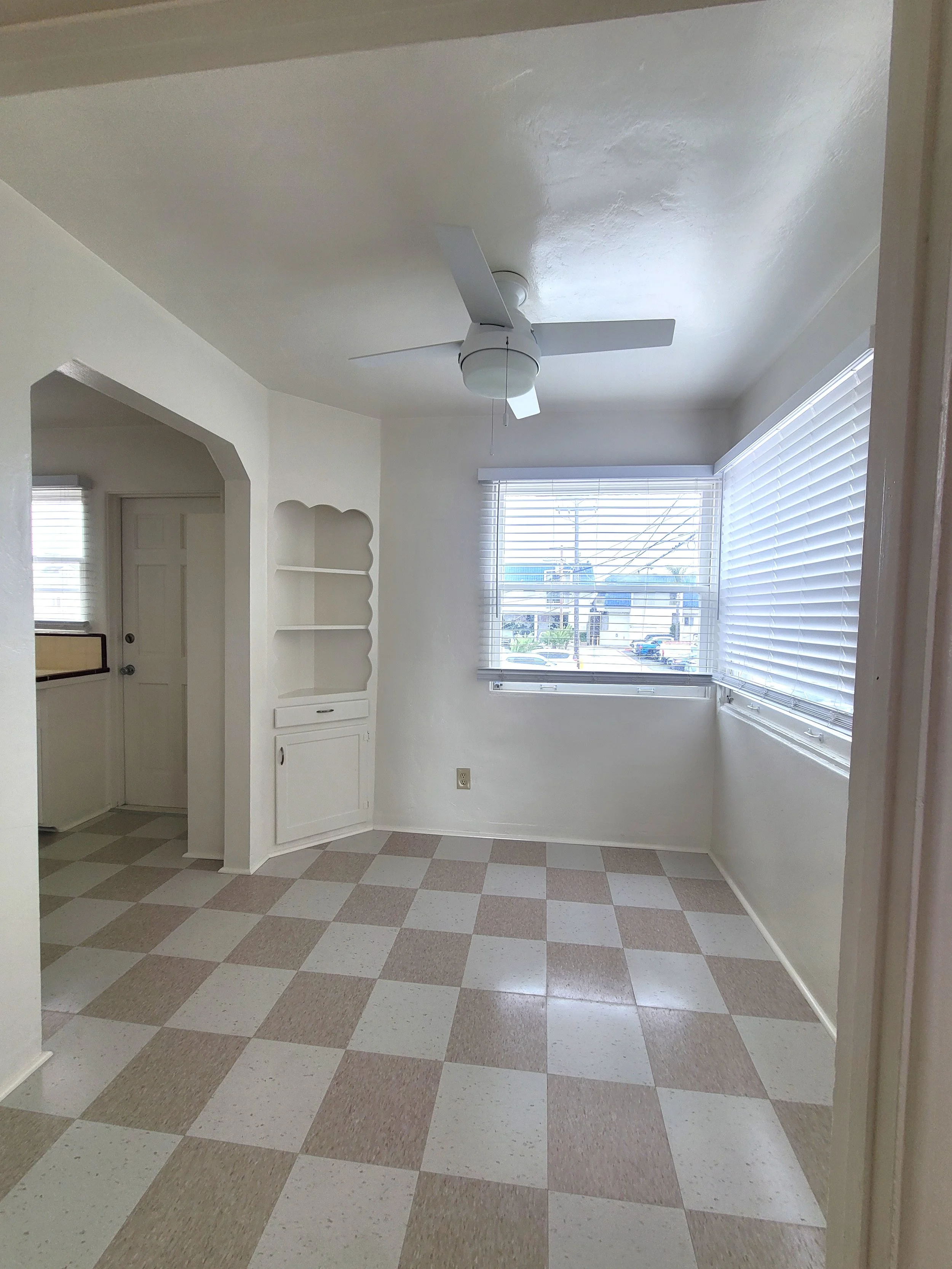 4018 Mission Dining.jpg