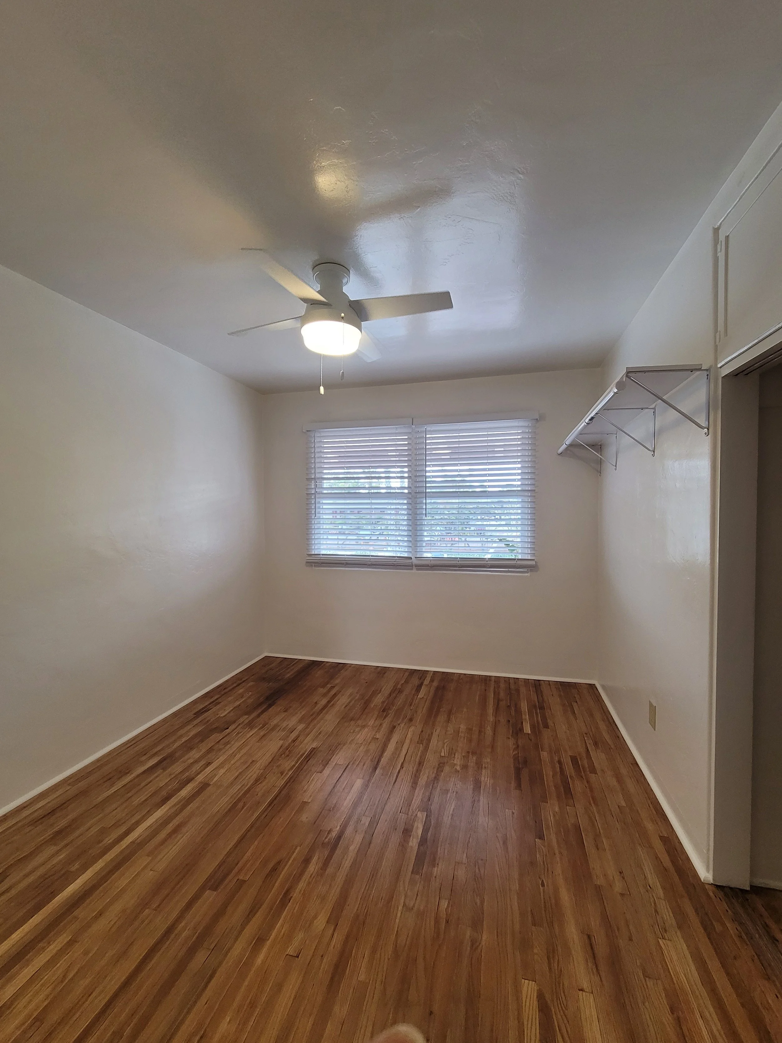 4018 Mission Bedroom.jpg