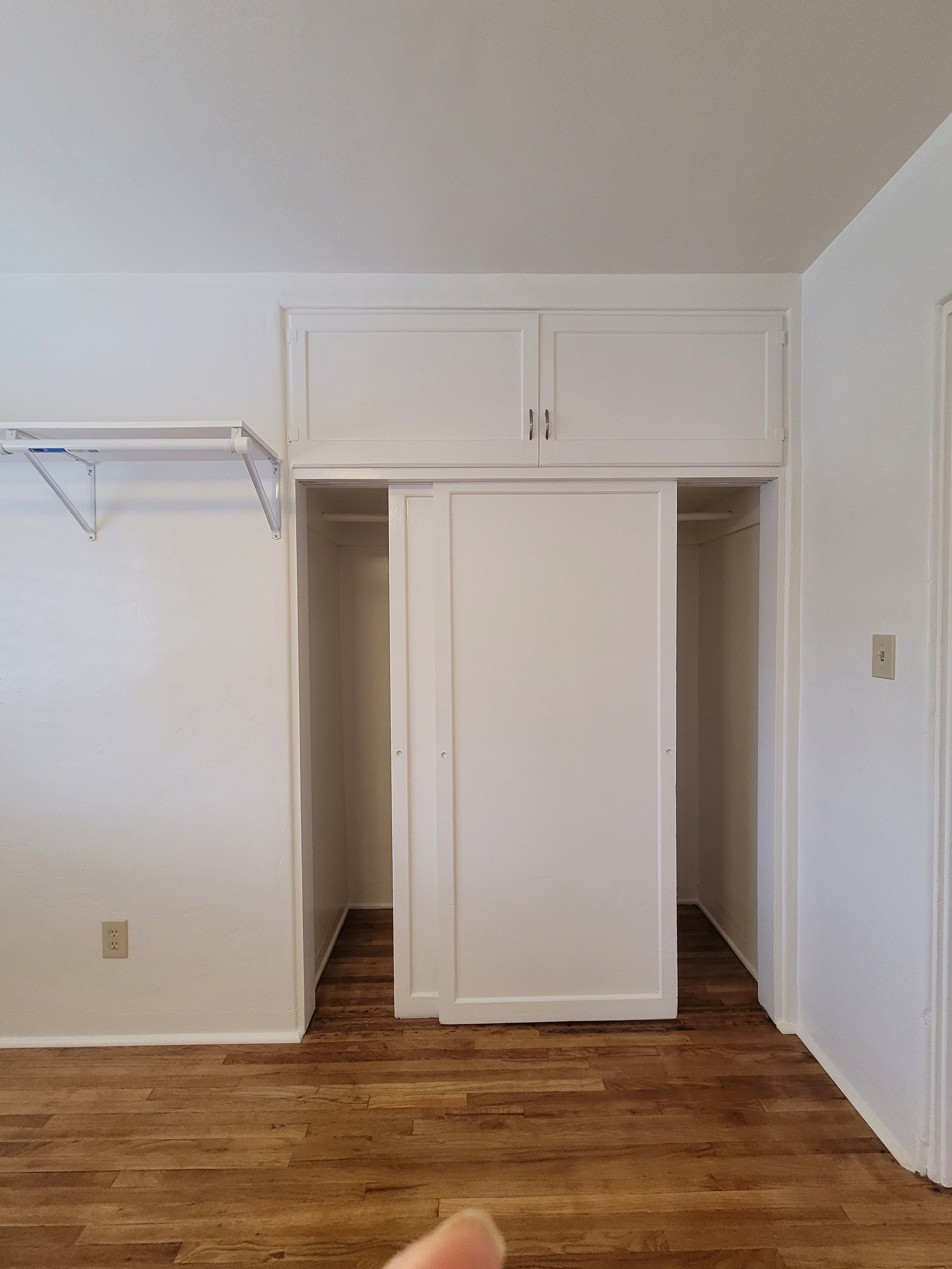 4018 Mission Bedroom closet.jpg
