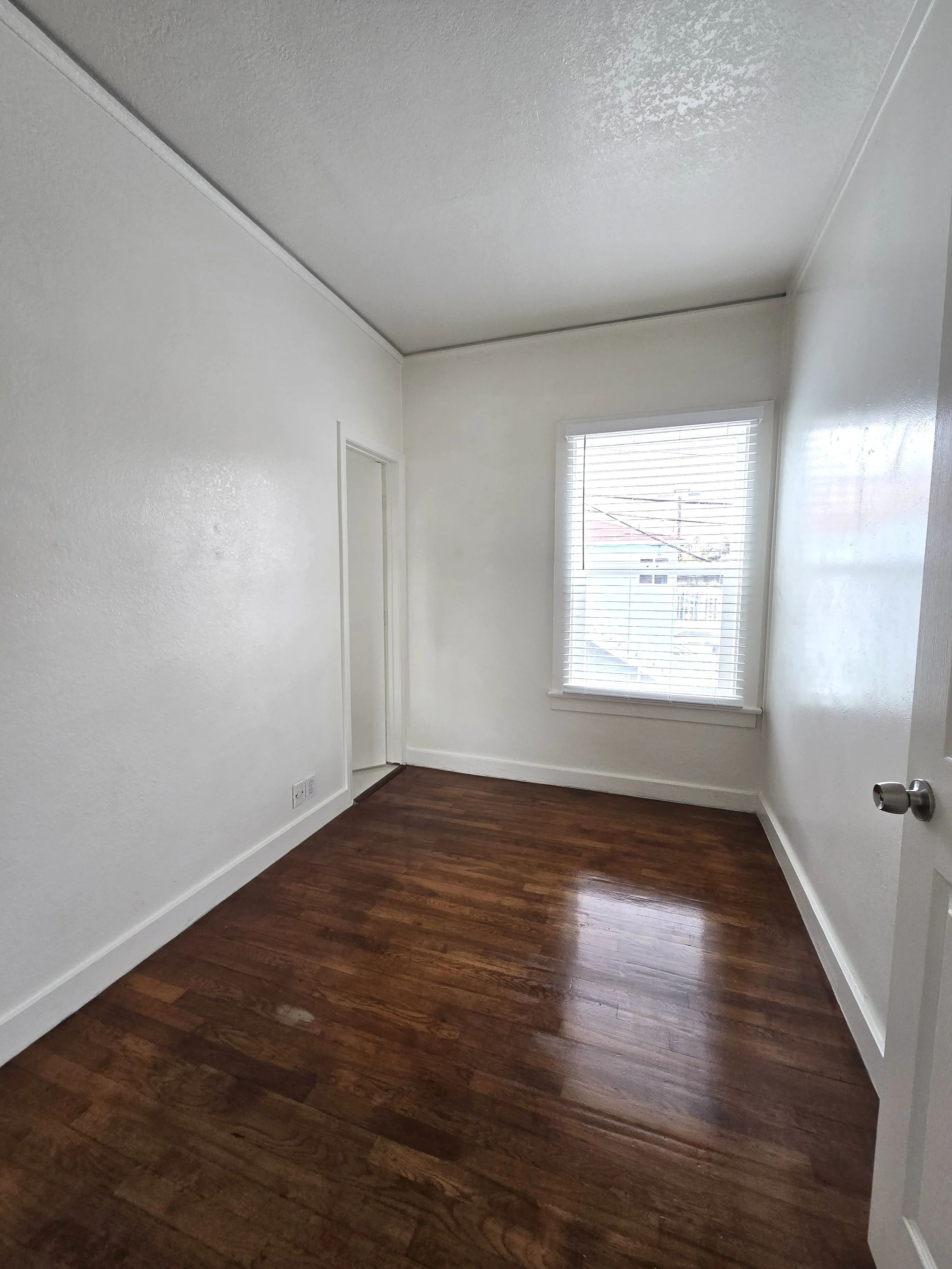 718-B SR Bedroom2.jpg