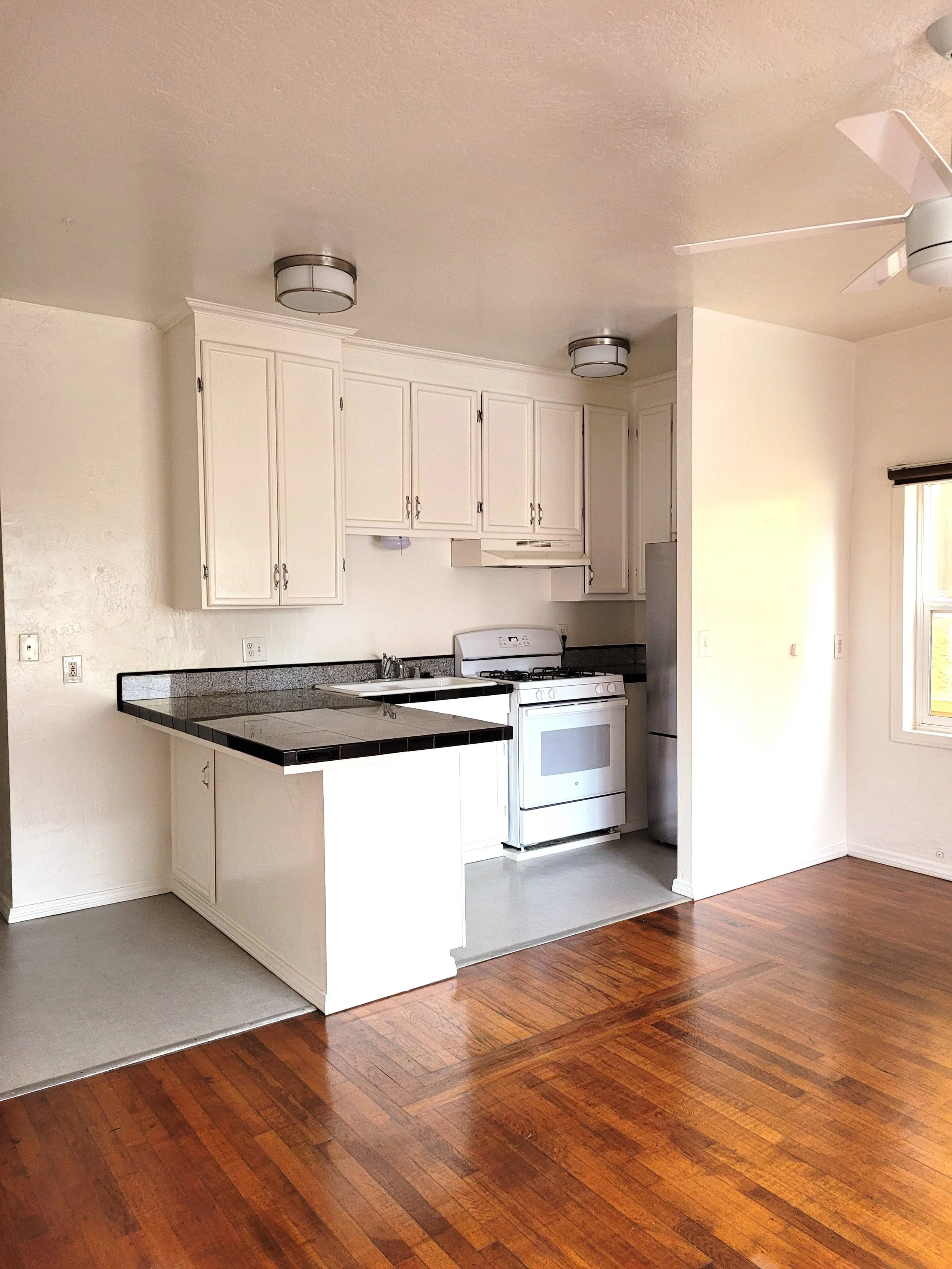 712-D Santa Rita Kitchen.jpg