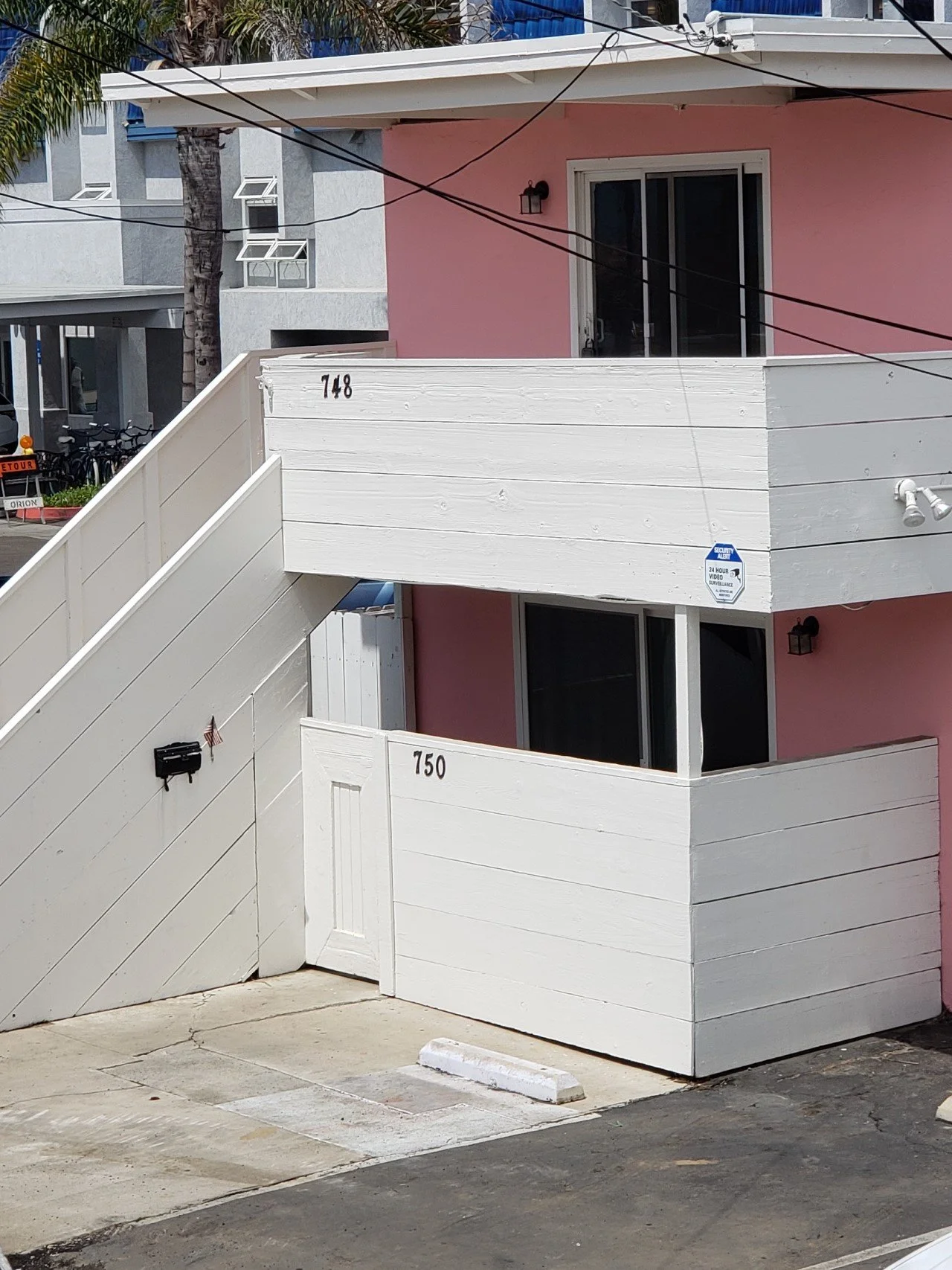 748-750 exterior.jpg