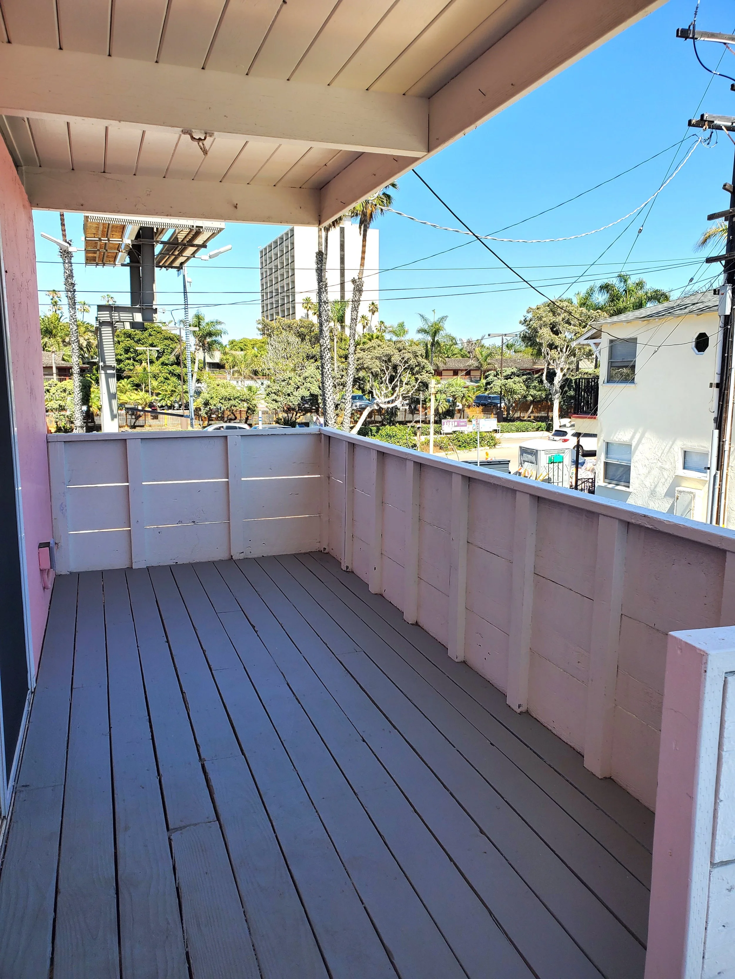 748 Wavecrest Balcony.jpg