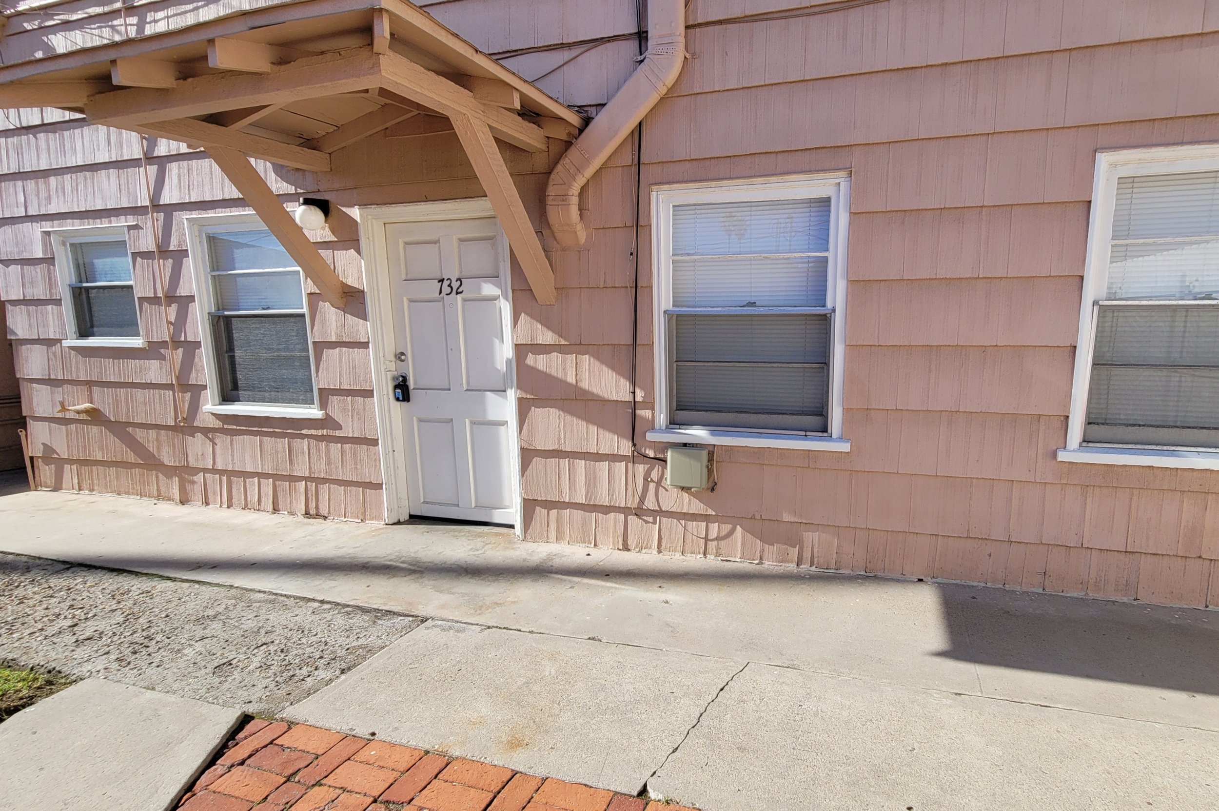 732 Emerald Ext.1.jpg