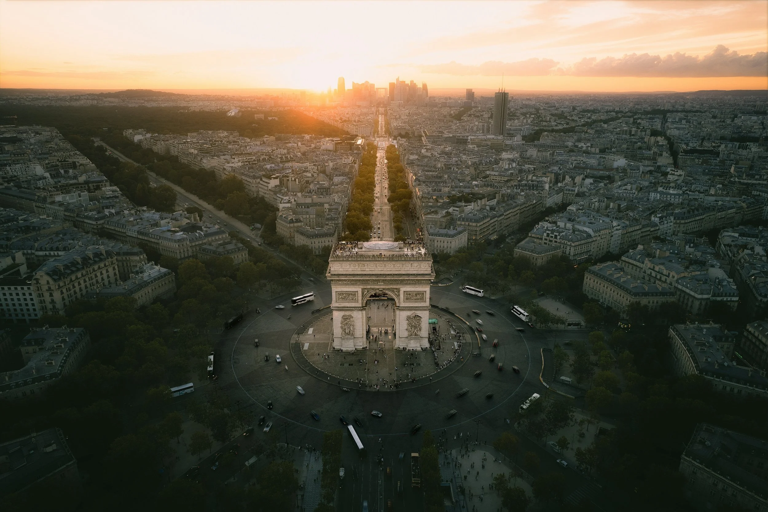 5 Paris Tables We'd Reserve Tonight