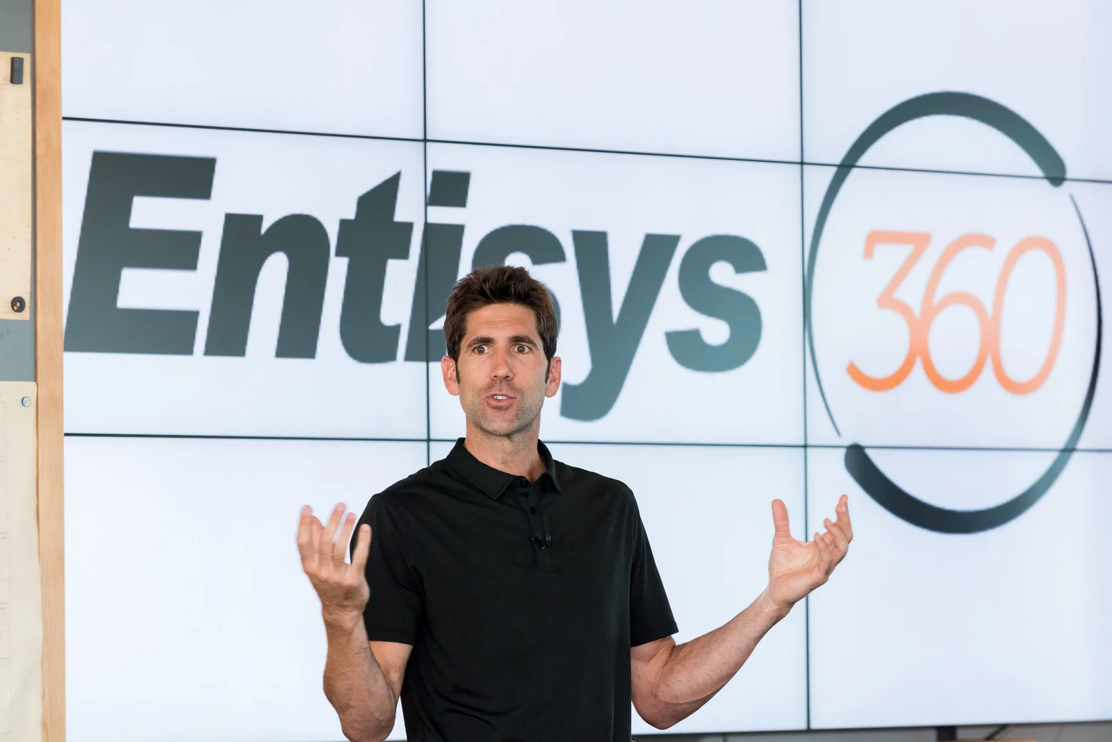 17_Entisys_Luncheon-174.jpg