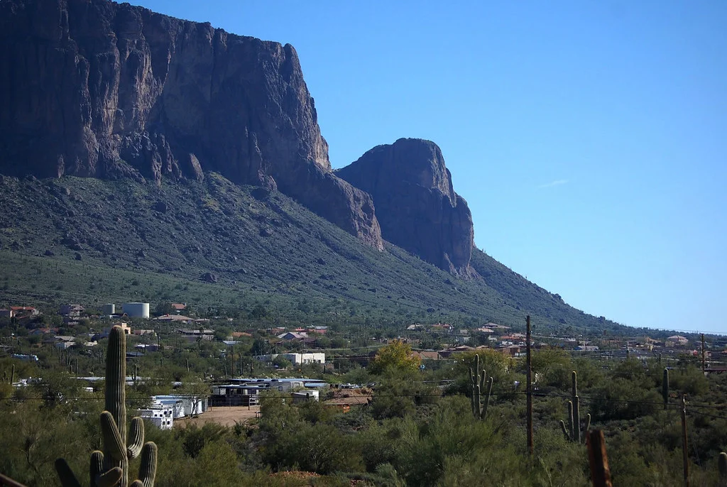 apache junction arizona.jpg