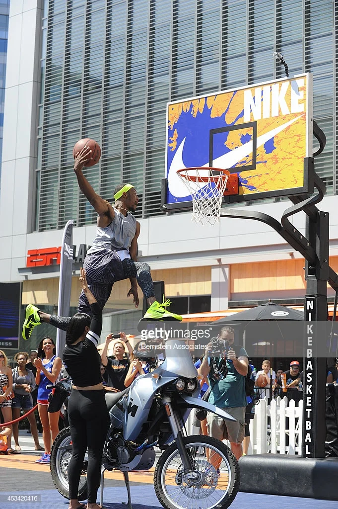 Global Dunk Empire dunk photograph published on globaldunkempire.com