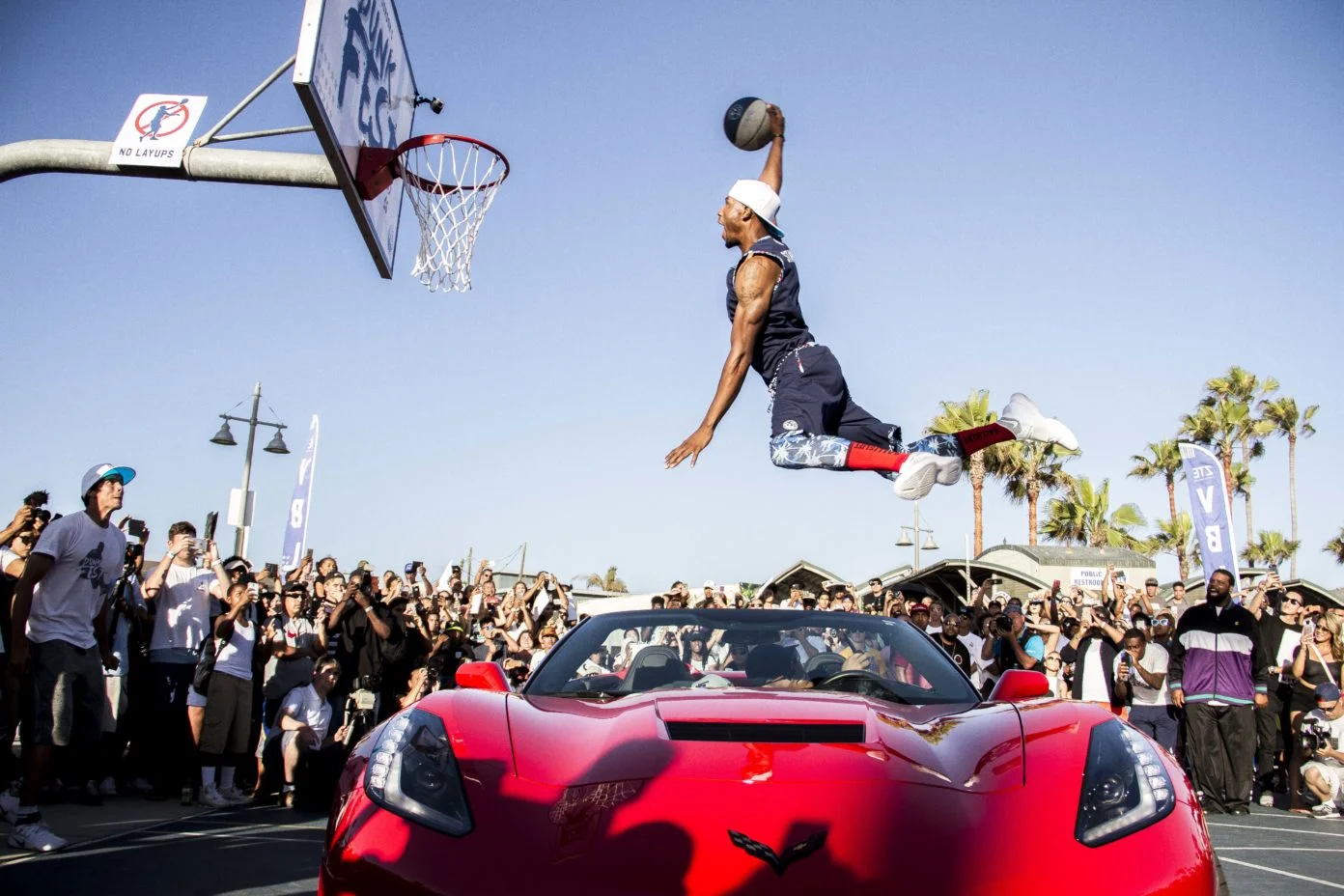 Global Dunk Empire performance photograph used on the company booking page