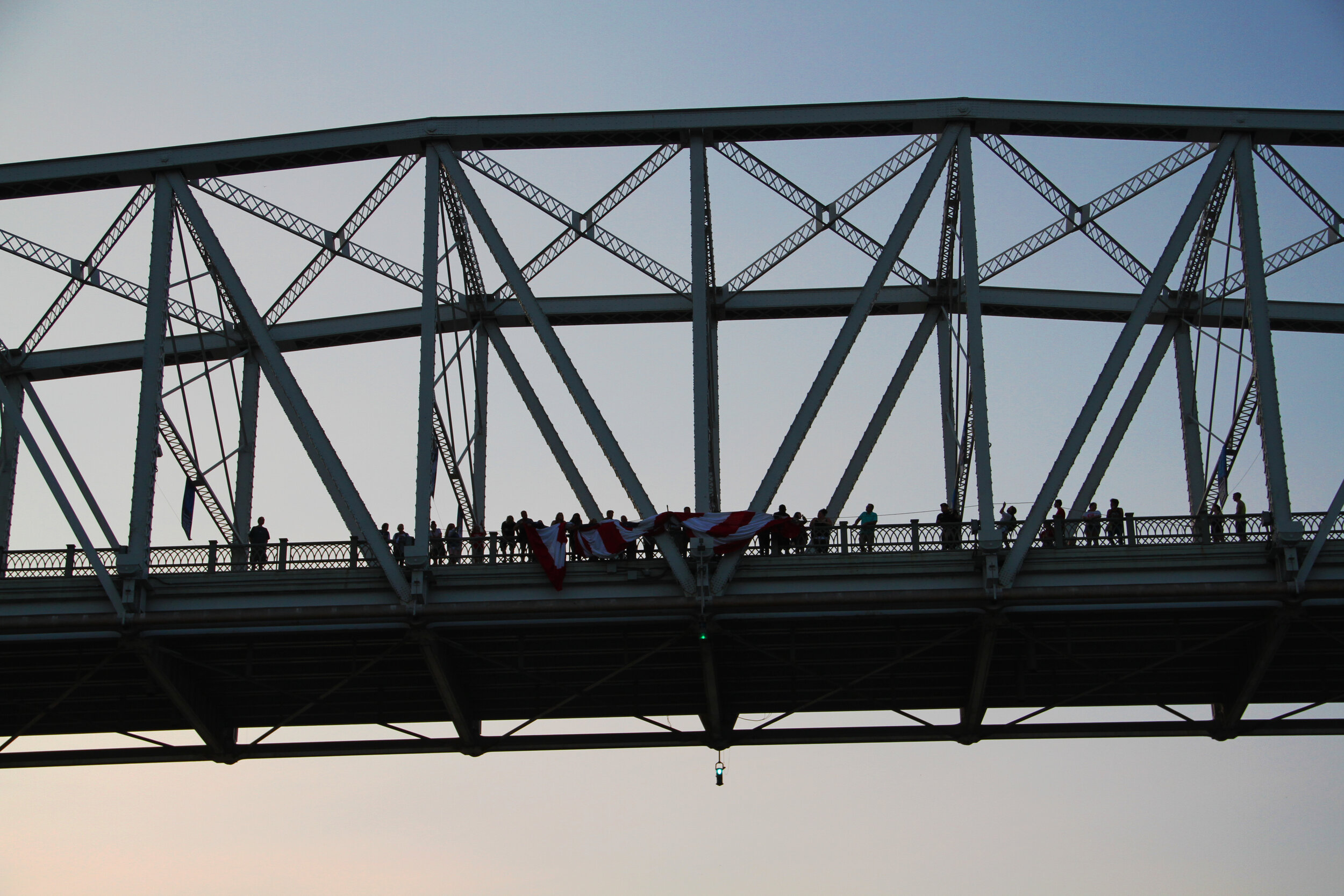  2020 9/11 Flag Tribute on Nashville Walking Bridge – 9/11 REMEMBERED 2020 – Photo: Cierra Mazzola – All Rights Reserved 