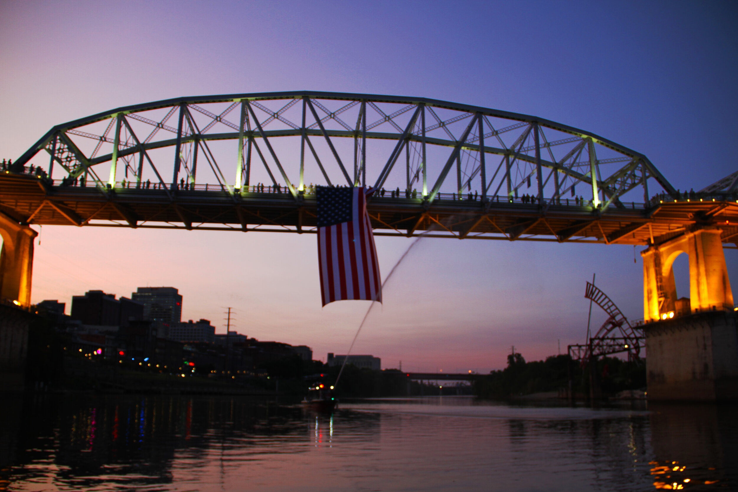 2020 9/11 Flag Tribute on Nashville Walking Bridge – 9/11 REMEMBERED 2020 – Photo: Cierra Mazzola – All Rights Reserved