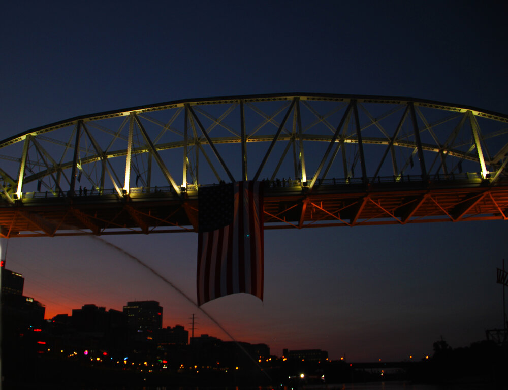  2020 9/11 Flag Tribute on Nashville Walking Bridge – 9/11 REMEMBERED 2020 – Photo: Cierra Mazzola – All Rights Reserved 