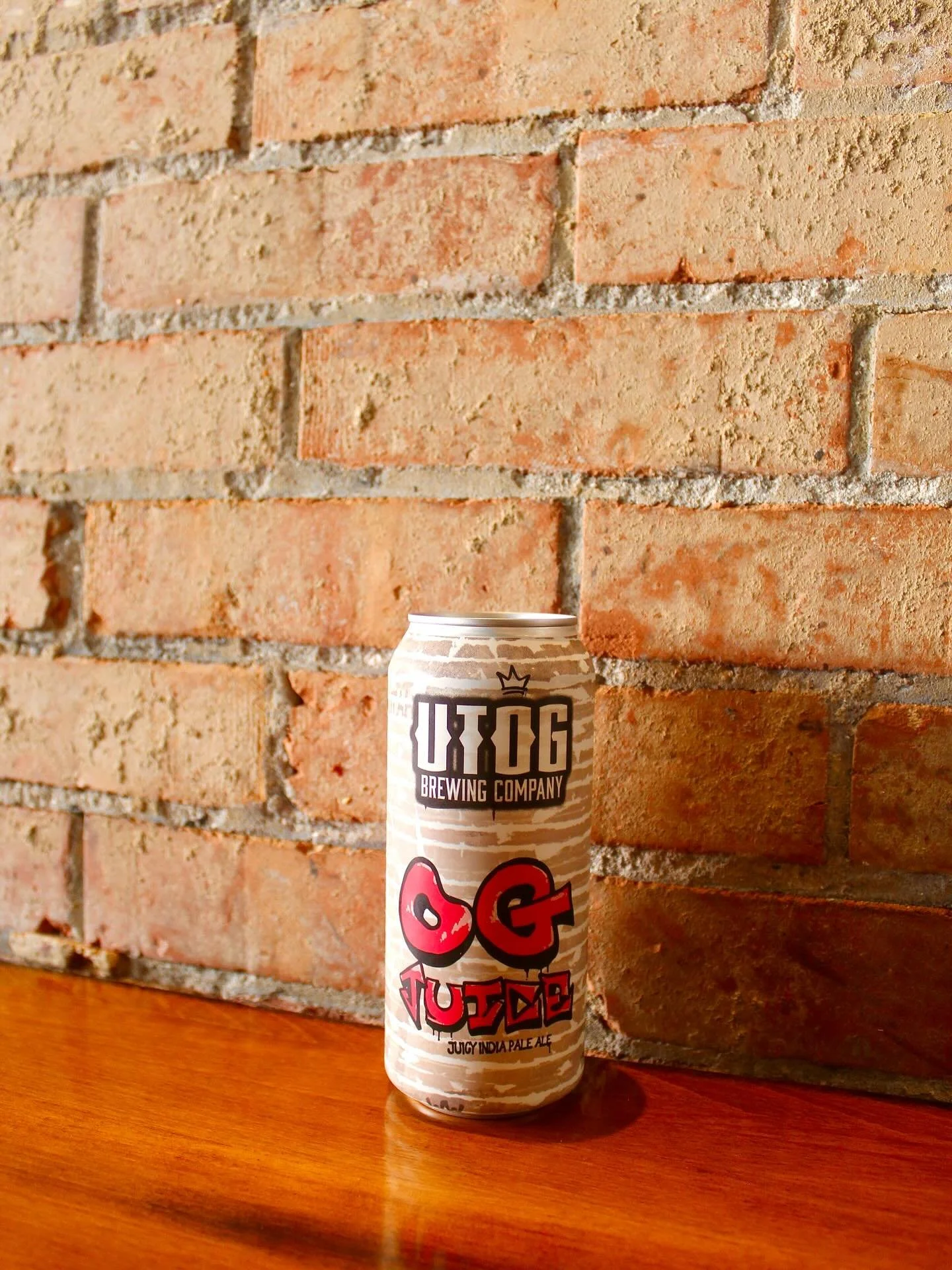HAPPY IPA DAY! HOORAY! Raise your 🍻 and hop into IPA Day the right way with Utog Brewing Co.! 

⭐️Check out what we have on tap 👉:
OG juice, Bardown, &amp; our Buffalo Solider!!!
Whether you&rsquo;re soaking up lakeside vibes 🌊, hanging out at the