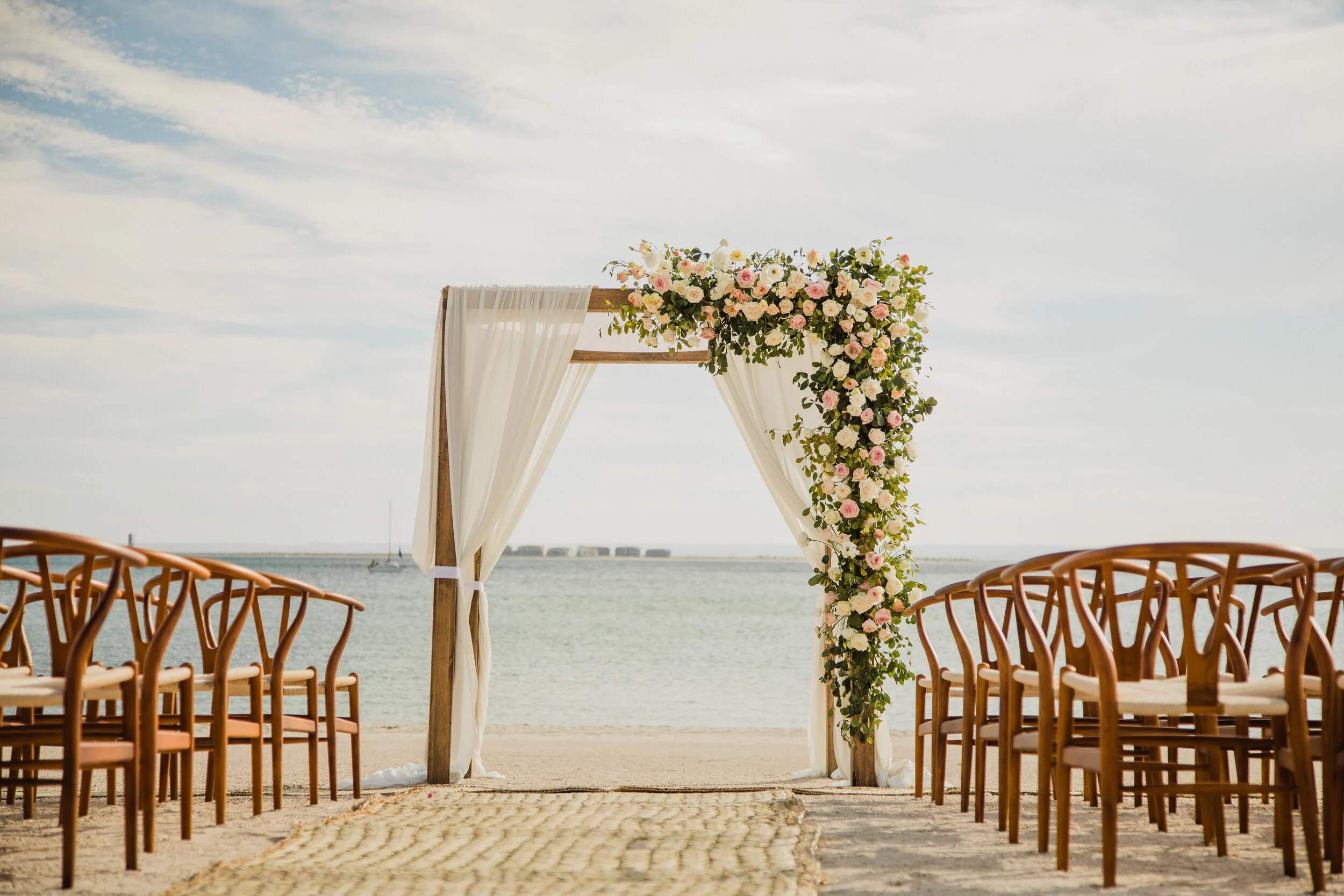 Beach_Ceremony_Wedding_Cabo_Mexico