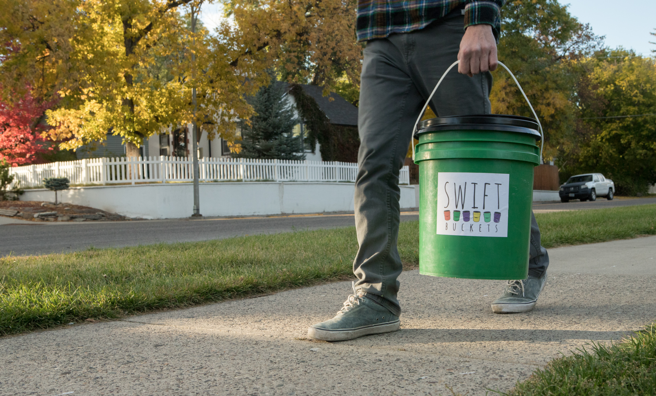 Swift Buckets is a food waste service that allows customers to buy and give back to the soil.