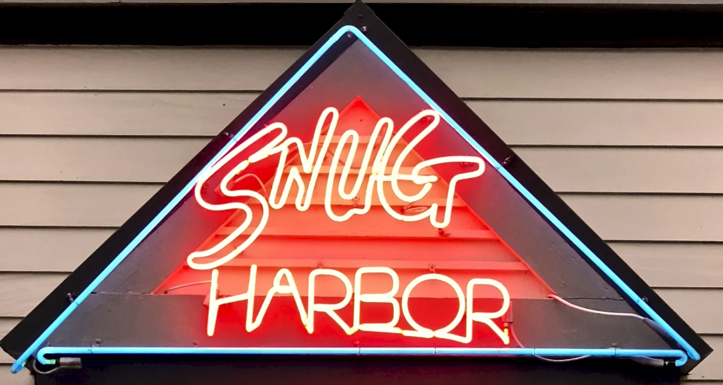 Cozy and delicious Snug Harbor