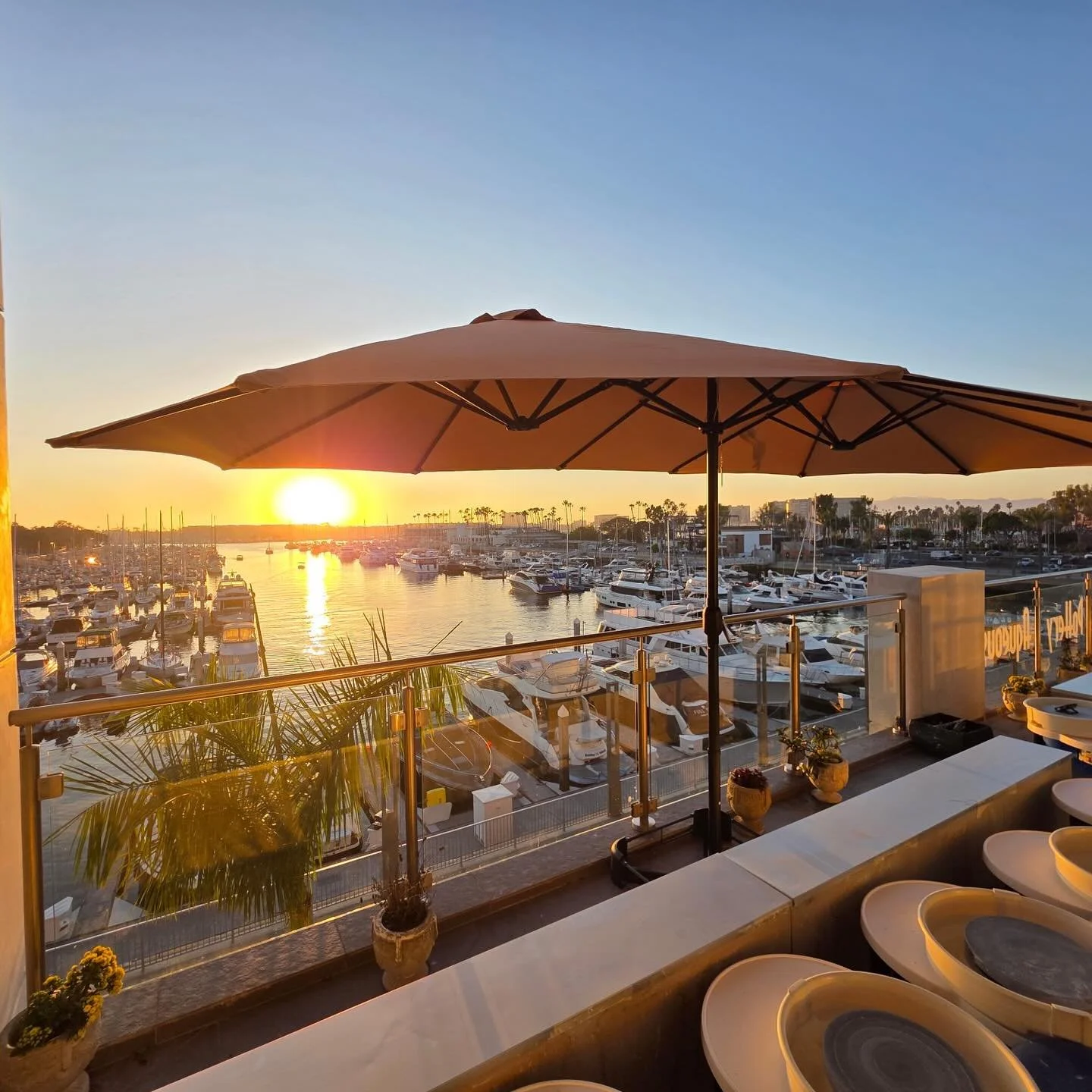 Beautiful Sunset at the Oceanfront Outdoor Patio in Bitter Root Pottery Aqueous Location🌅

#pottery #sunset #bitterrootpottery #ocean #potteryclass