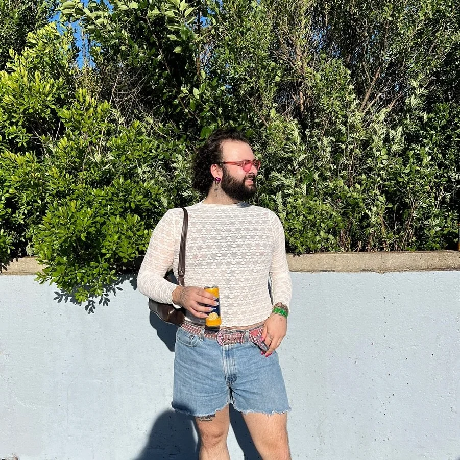 one thing abt me is I&rsquo;m have a little gay bev