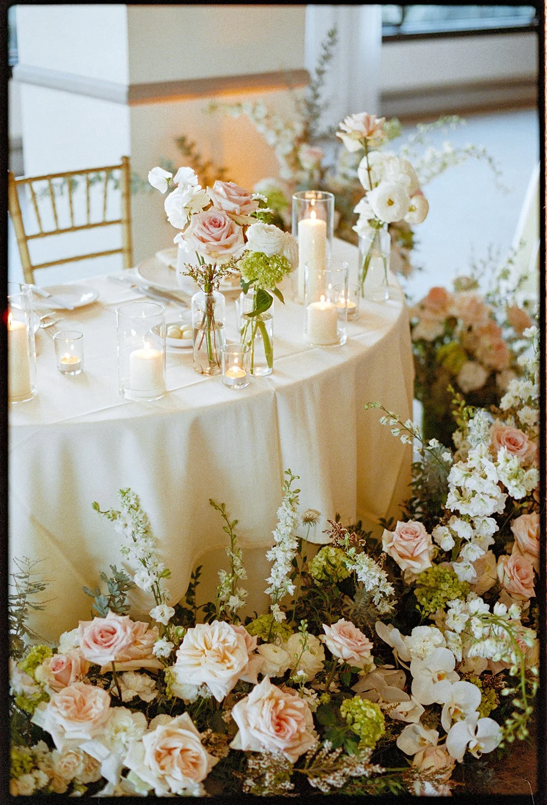 AshleyMarcus_Wedding_35mmFilm (54 of 123).jpg