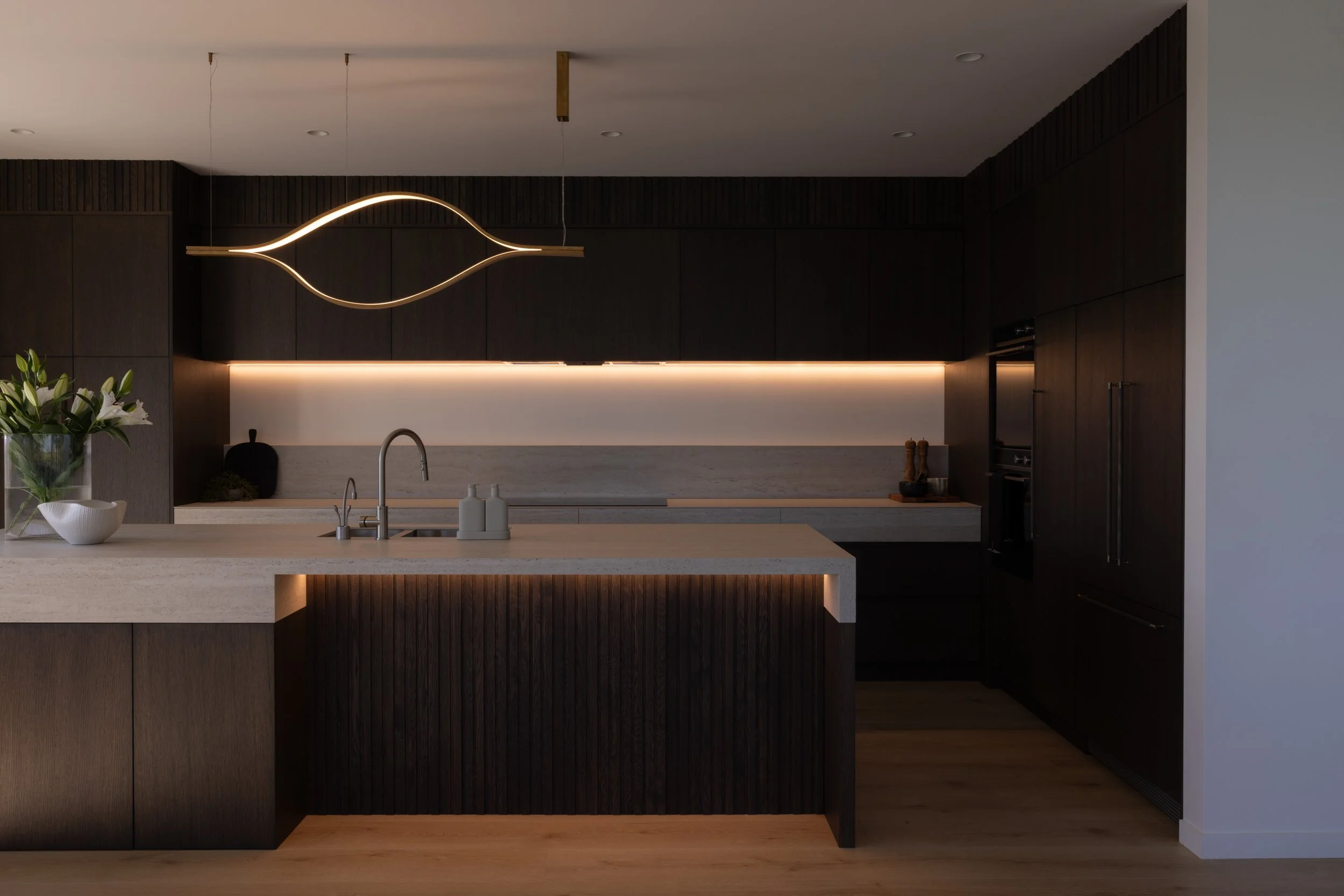 Mooi_Design_Lake_Hood_Web_Img.11.jpg