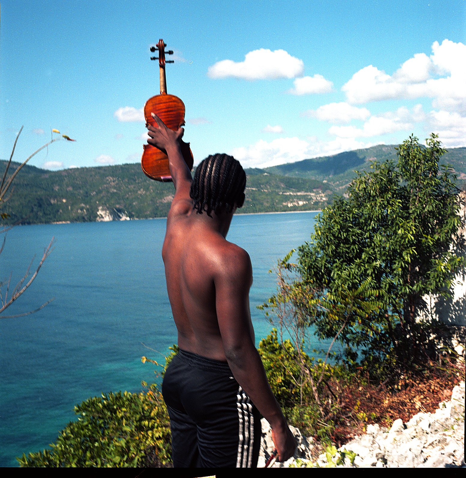 stravnviolin copy.jpg