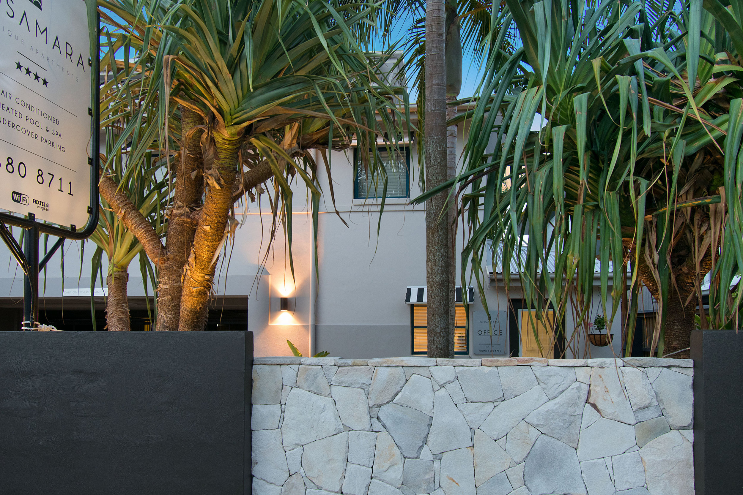  Stunning 2 &amp; 3 bedroom  self-catered accommodation in the heart of Byron Bay   Learn More  