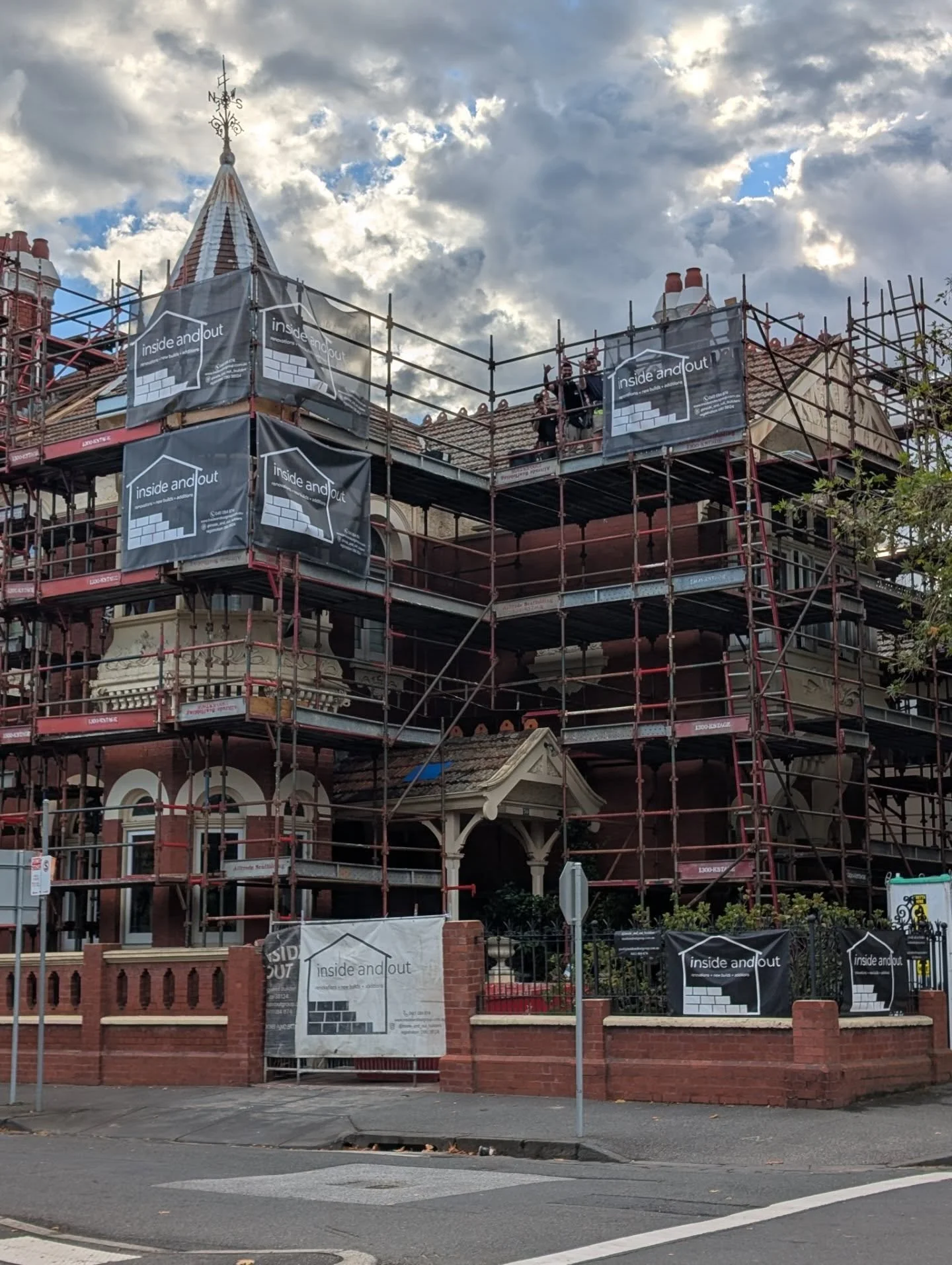 Architectural Renovation &amp; Extension
Design + Construction
Inner Melbourne Specialists
www.insideandoutgroup.com.au
.
.
.
.
.
.
.
.
.
#architecturalbuilder
#melbournebuilder
#melbournerenovation
#designandconstruct
#heritagerenovation