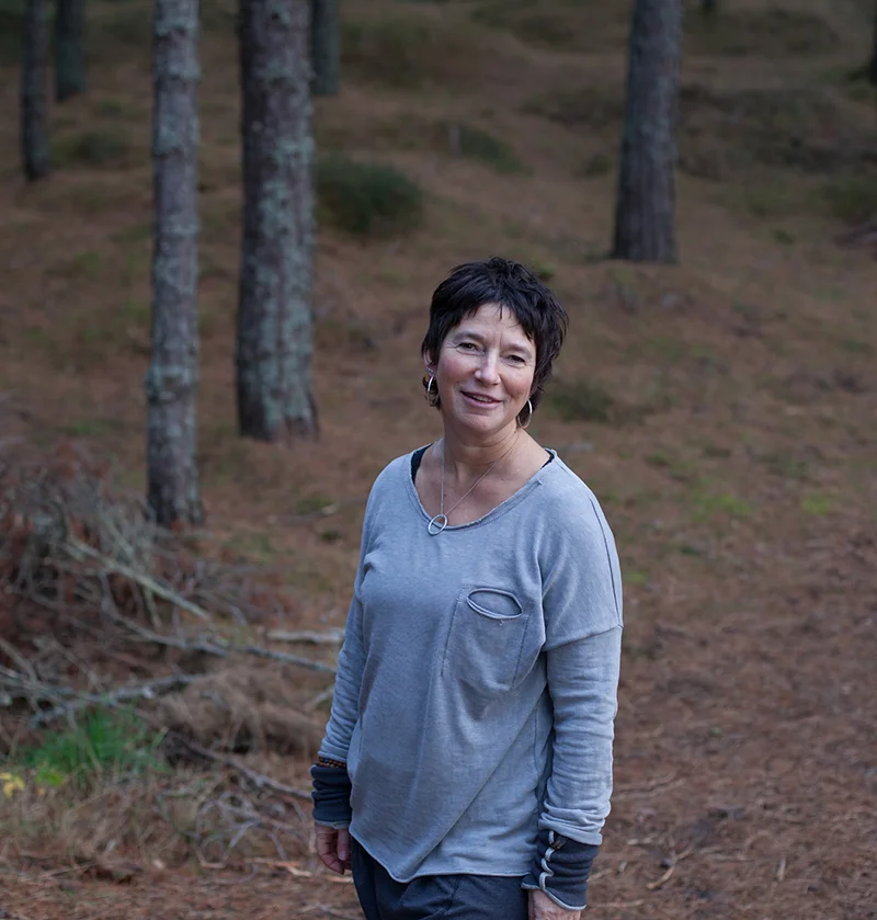 VM-about-Deborah3.jpg