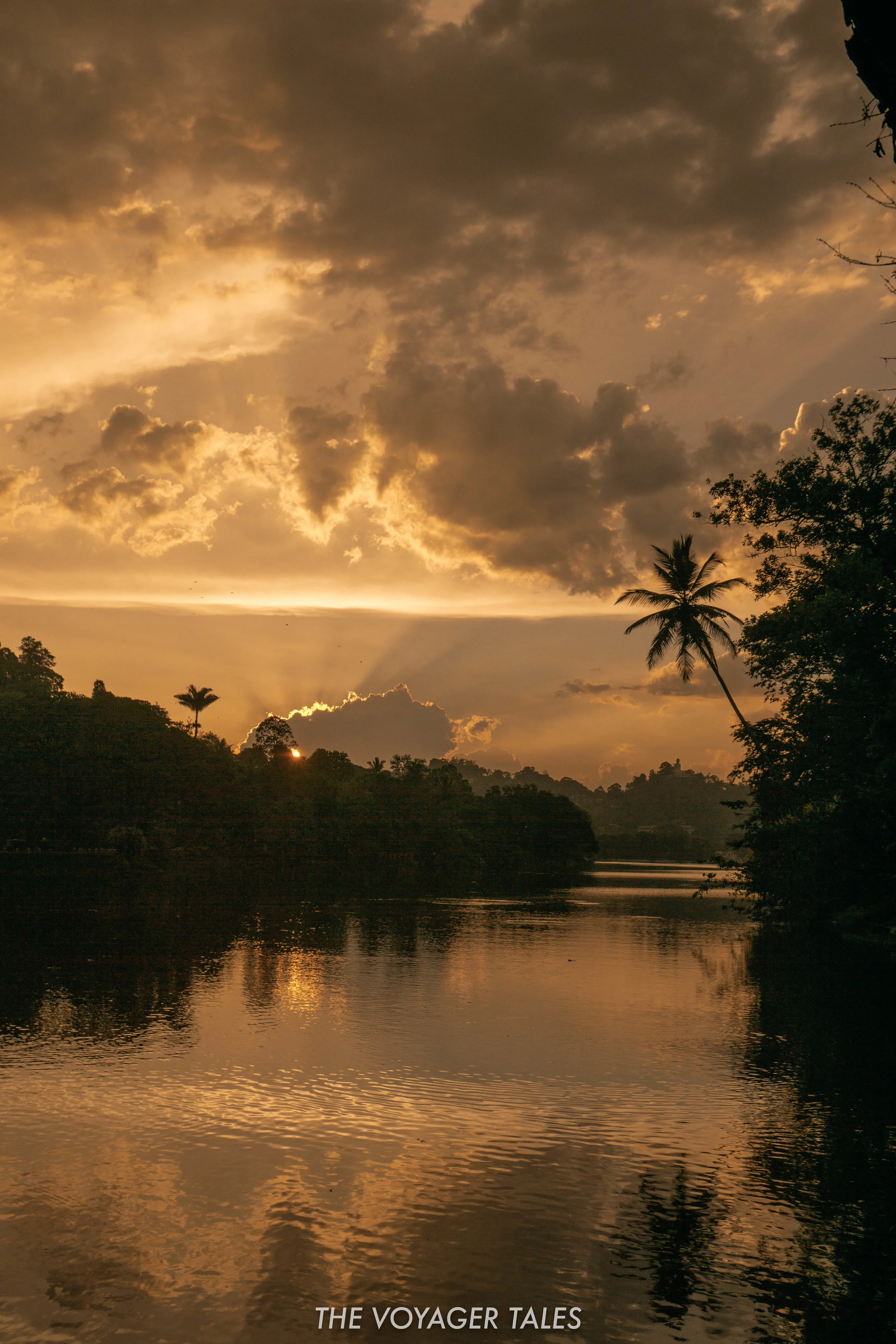 Kandy Lake.jpg