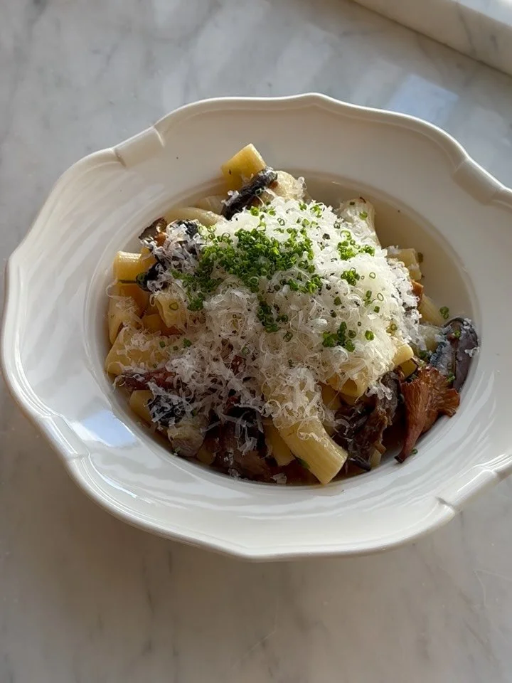 We are very much enjoying the season of picking &amp; harvesting at Herttoniemi! See the full menu in highlights and reserve your dinner table via link in bio or pop in; we always welcome walk-ins as well. 

See you🍄&zwj;🟫

#way #helsinki