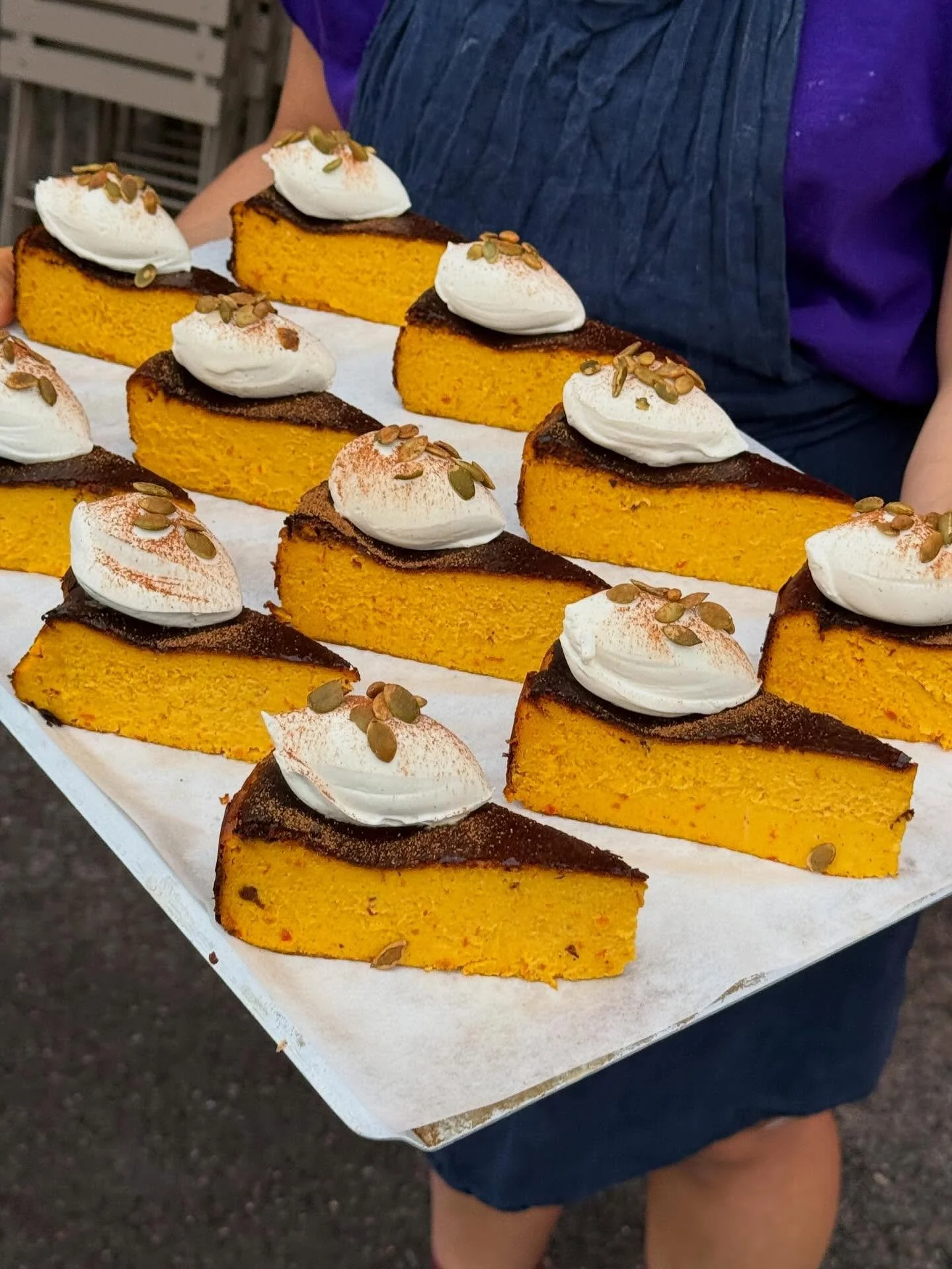 Spooky season in full swing🎃 Our weekend special &mdash; pumpkin cheesecake &mdash; on the counter at Kallio now and the next two days. Have a good one y&rsquo;all! 

#way #helsinki