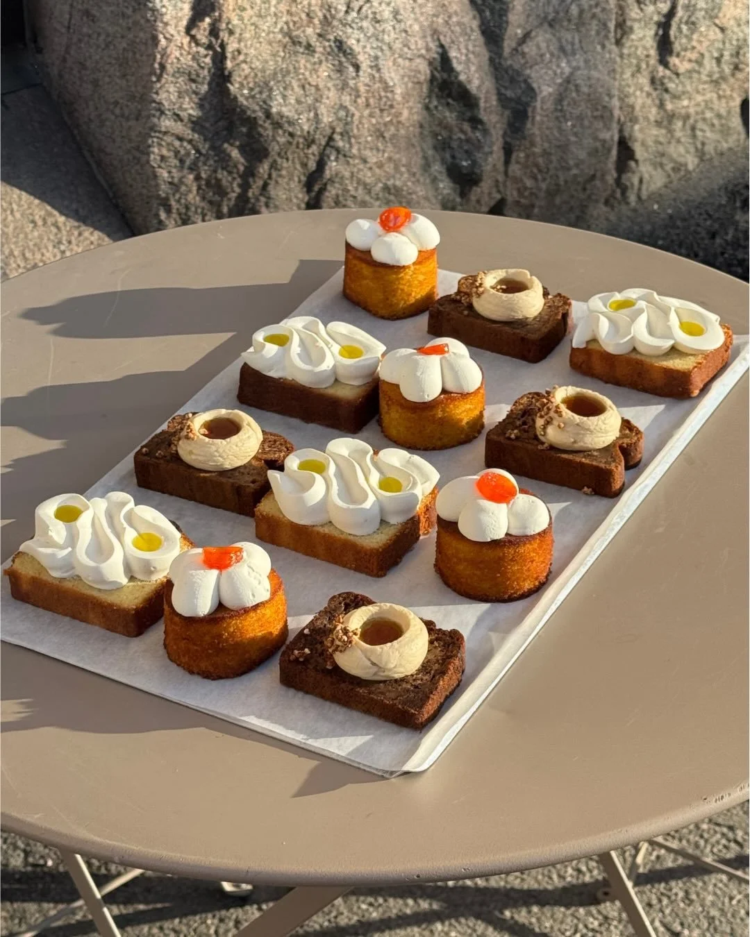 The last days of the year are here and all three locations are open as usual. On the first of January everyone takes a rest and all three stay closed for one day. The doors open to welcome you and the new year on January 2nd again.

Thanks to everyon