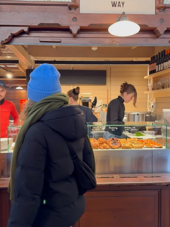 Three months of Vanha Kauppahalli this week and we&rsquo;re loving it here! 

See you for buns and pastries, hot salmon soup and many cups of coffee. 

Way Vanha kauppahalli
Mon-Fri 11-17
Saturday 11-18

#way #helsinki