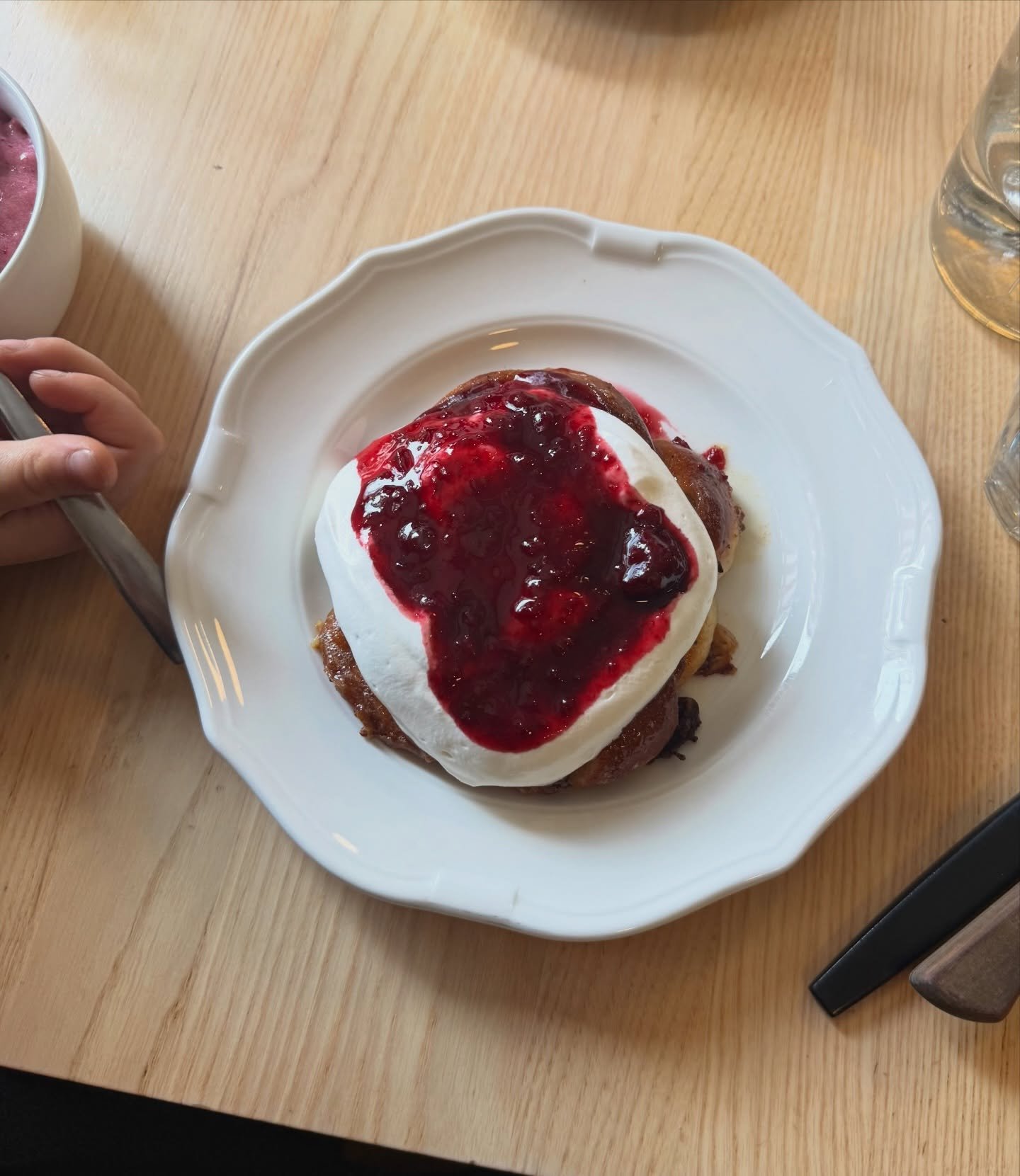 Sweet tooth!? French toast just hit the breakfast menu. 

#way #helsinki