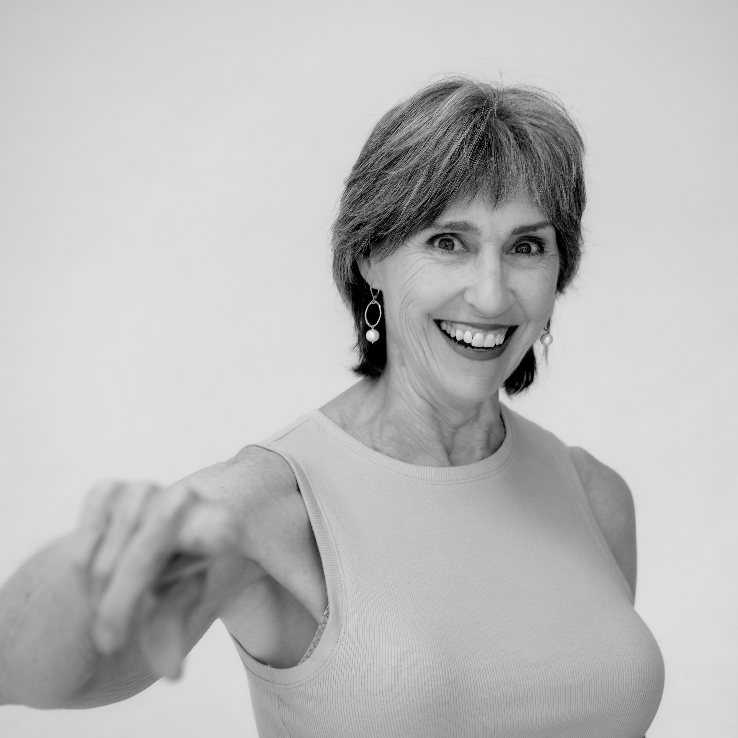 PEG_8879-185-17bw.jpg