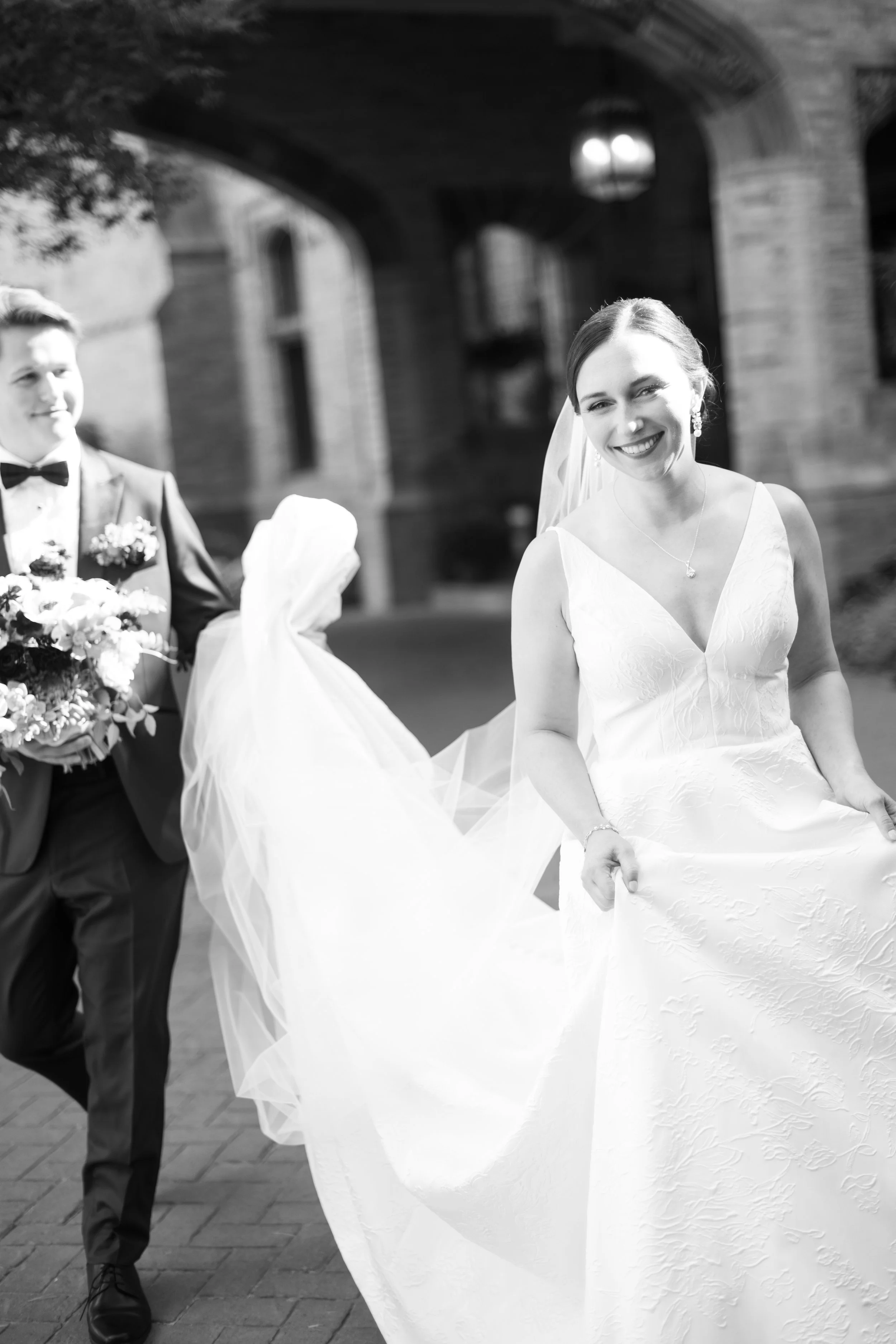 destination wedding photography at Wyndhurst Mansion - Dani Fine Photography