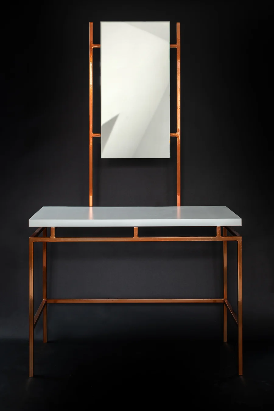 Copper finish + Bianco Assoluto (white quartz stone) surface