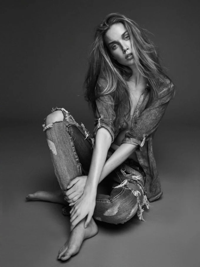 themodel-Mode0008.jpg