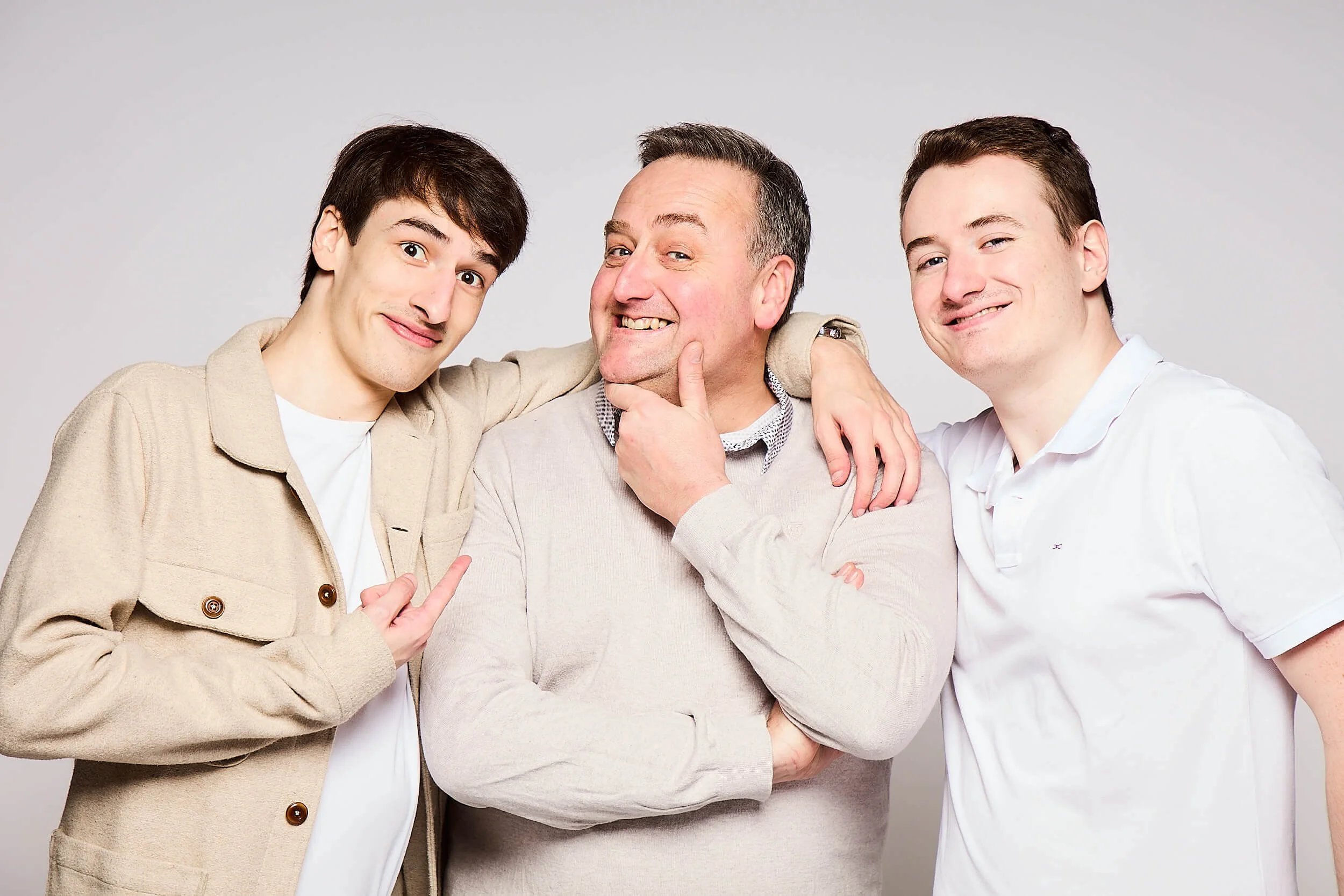 shooting-photo-famille-studio-professionnel