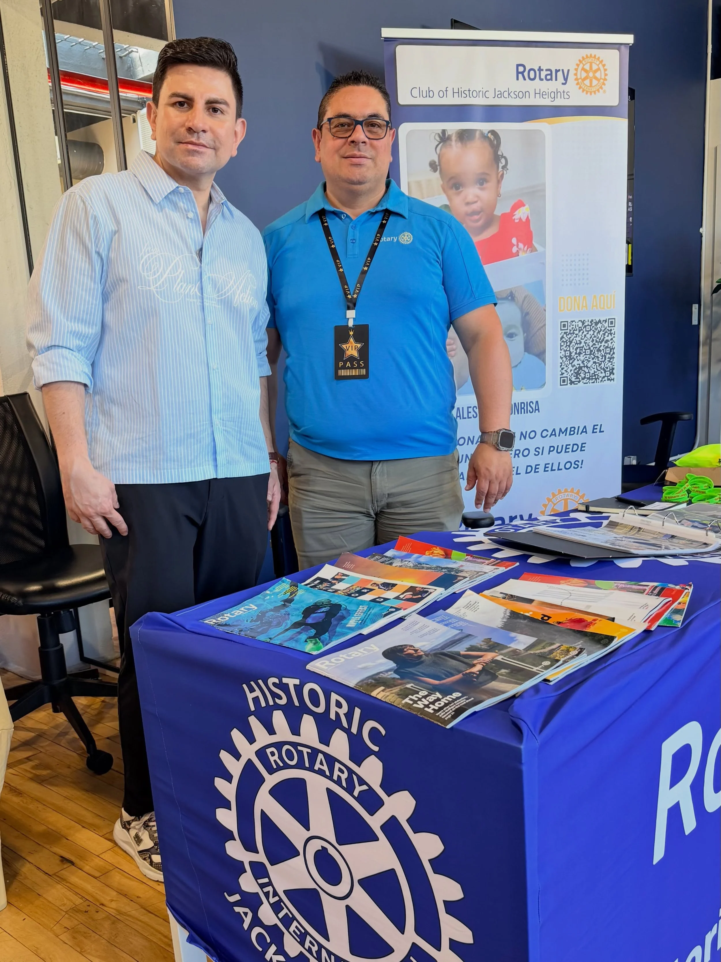 💙💛 &iexcl;El servicio transforma vidas, y cuando se une con prop&oacute;sito, el impacto no tiene fronteras!

En la Feria de Negocios y Emprendimiento &ldquo;El Poder de lo Que Eres&rdquo;, el Club Rotario del Hist&oacute;rico Jackson Heights tuvo 