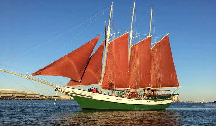 American-Rover-Norfolk-Sunset-Sails-XD-1374-002_700x410.jpg