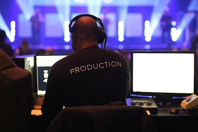 Merry Christmas from the production teams across all of our campuses! 20 services in 2 days across Chicagoland! Enjoy your family today!
.
.
.
.
.
.
.
.

#chicago #churchproduction #CTLN