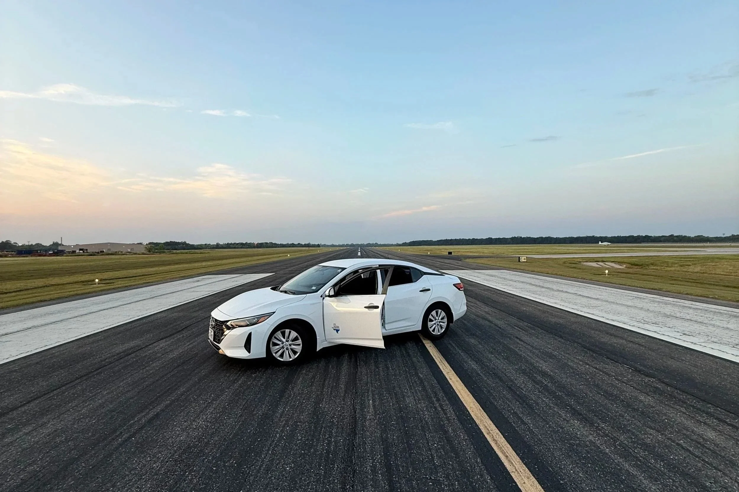 Apex Aero Center TRL crew car.