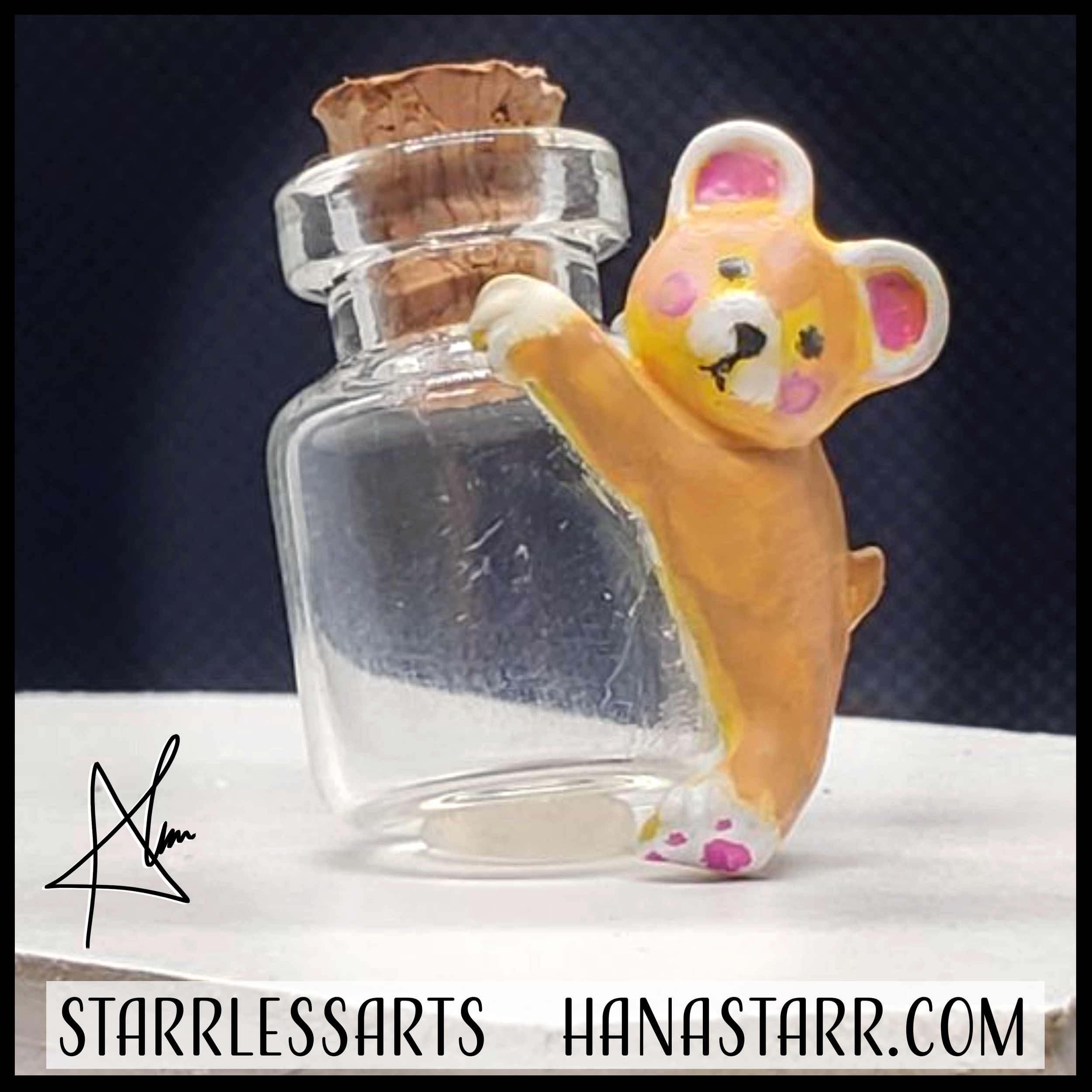 bottleBuddies_bearGolden.png