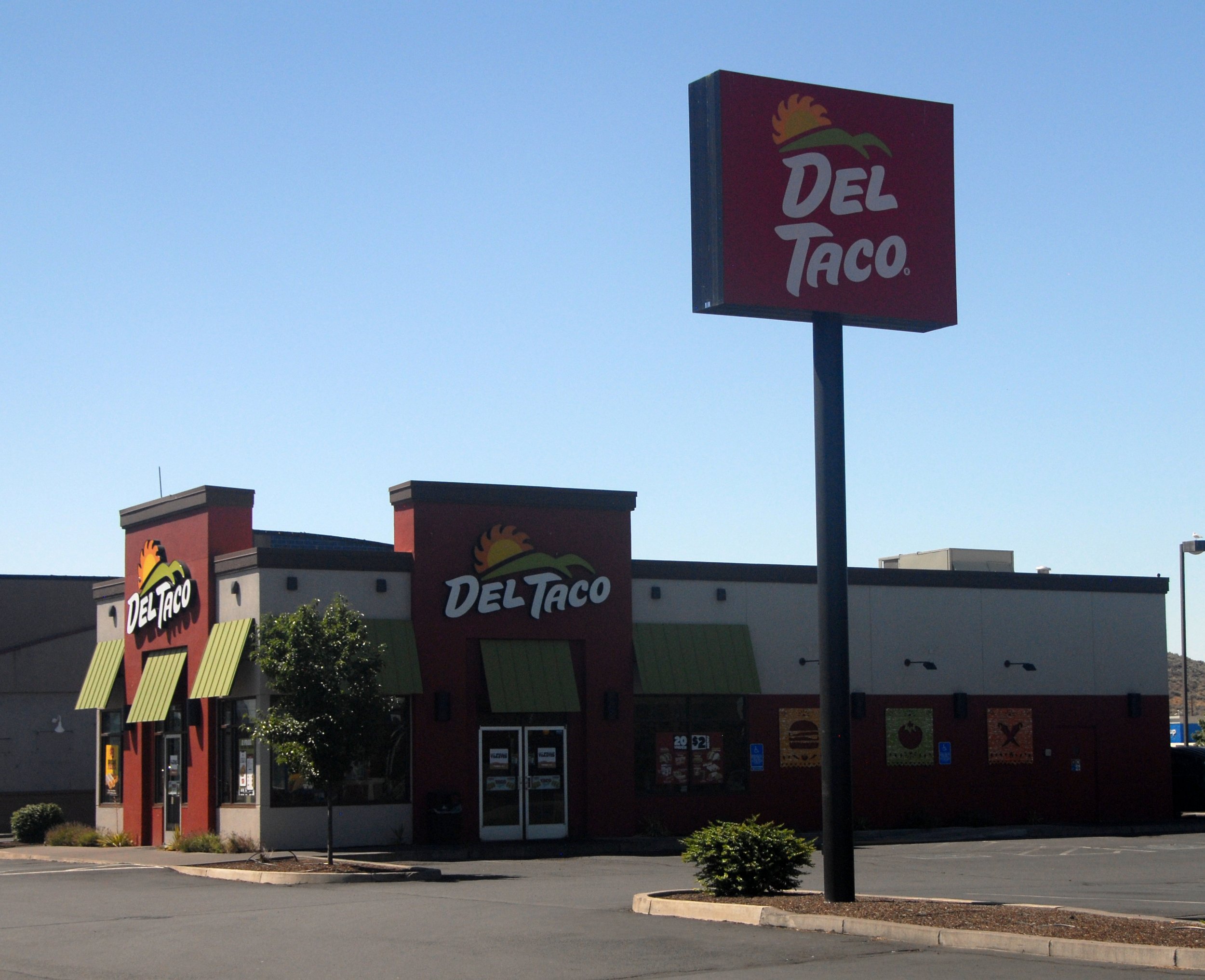 DelTaco2.JPG