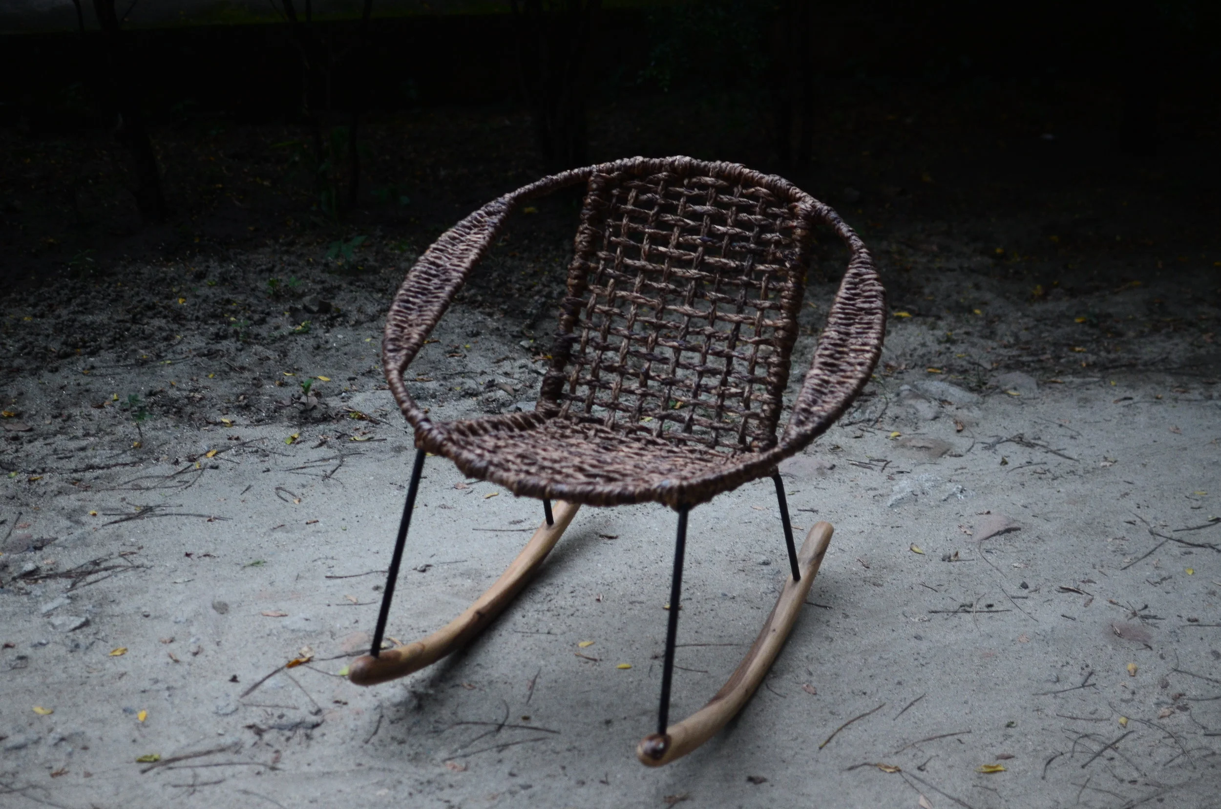 omarcity_tucurinca_tucurincarockingchair-guineo2_465euro.jpg